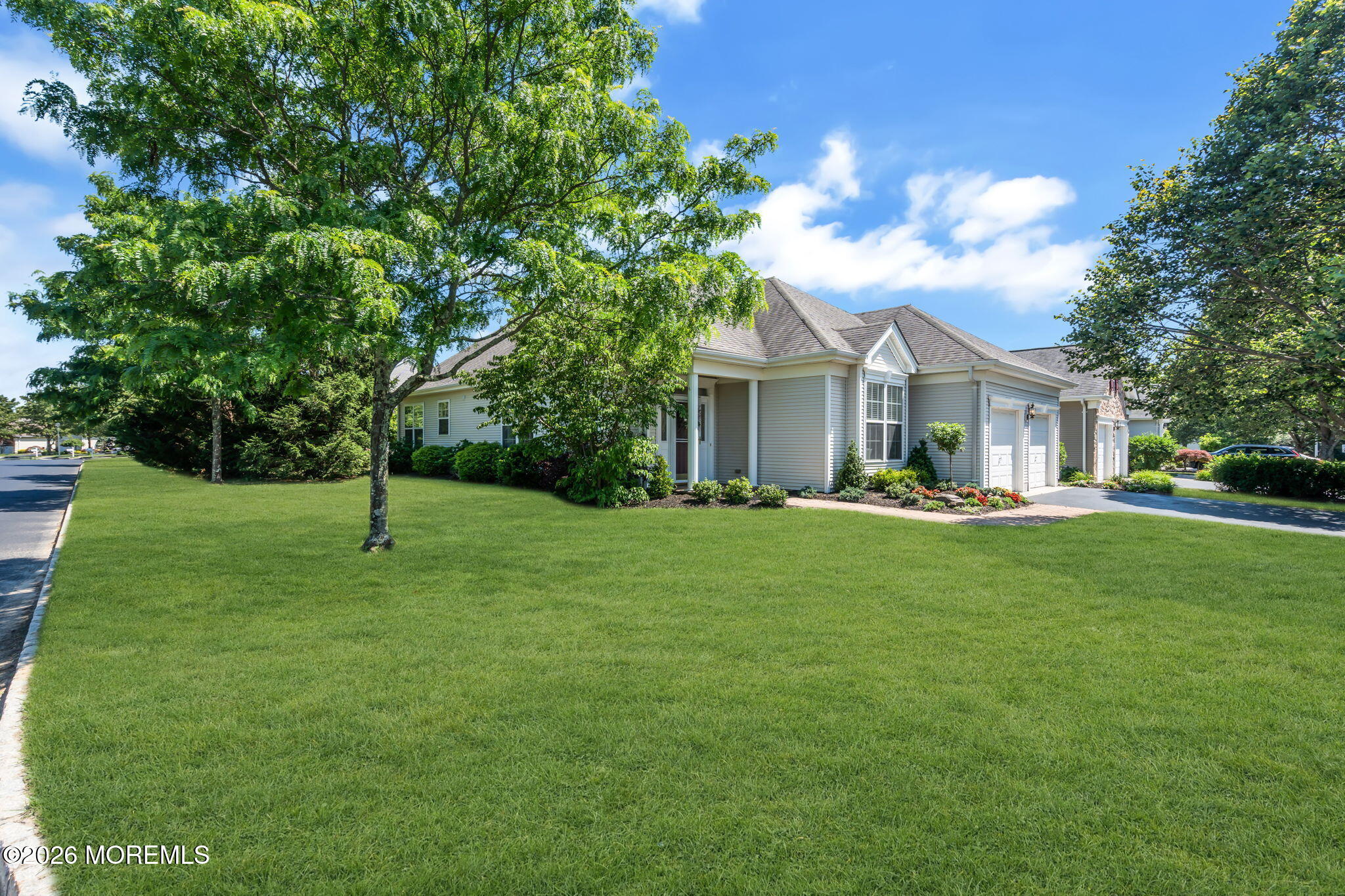83 Huntington Drive Image 5