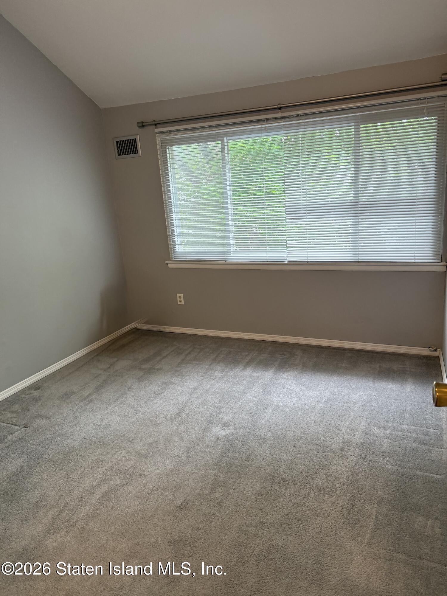 189 Dover Green, Staten Island, NY, 10312 image 11