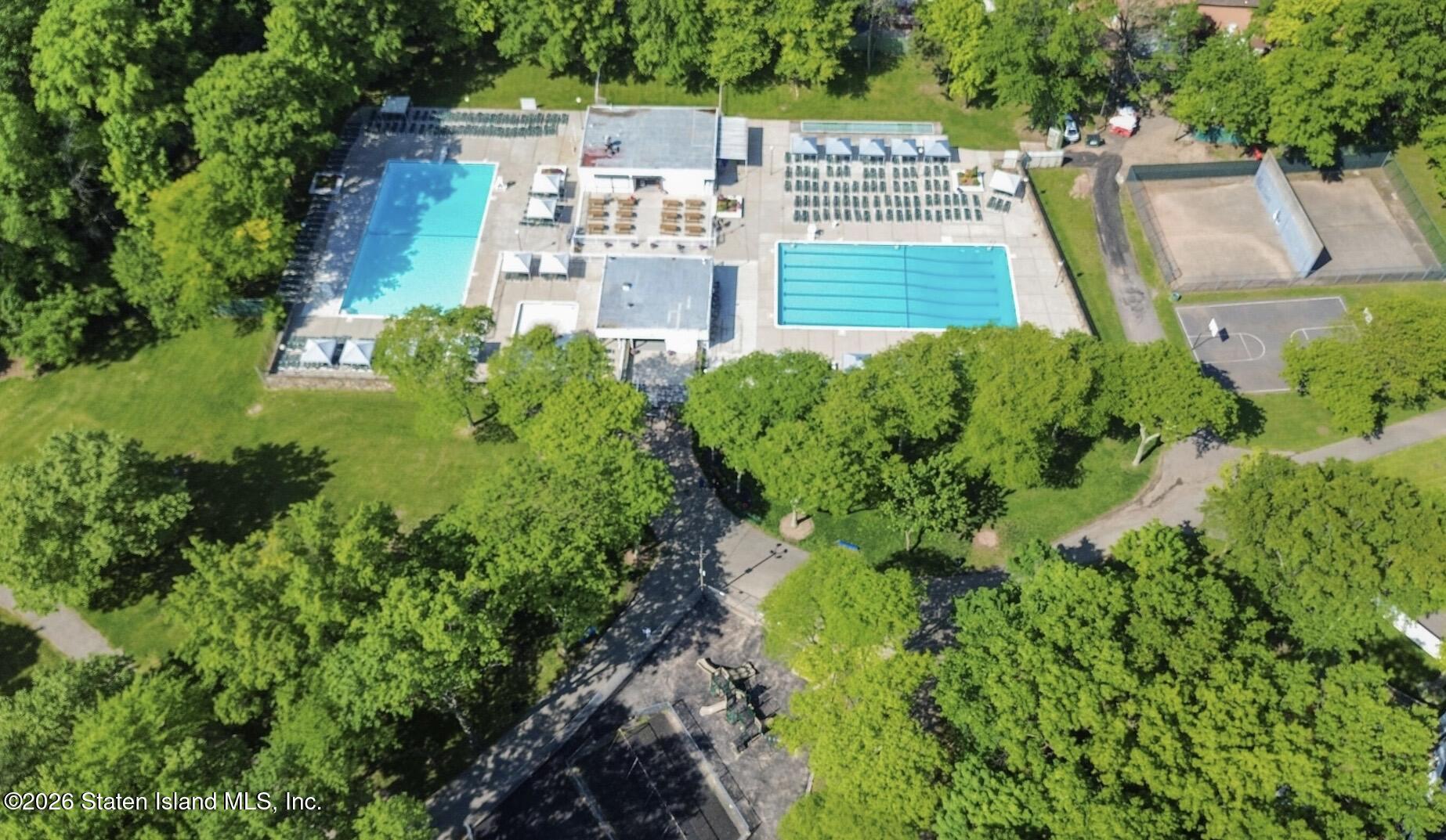 189 Dover Green, Staten Island, NY, 10312 image 24