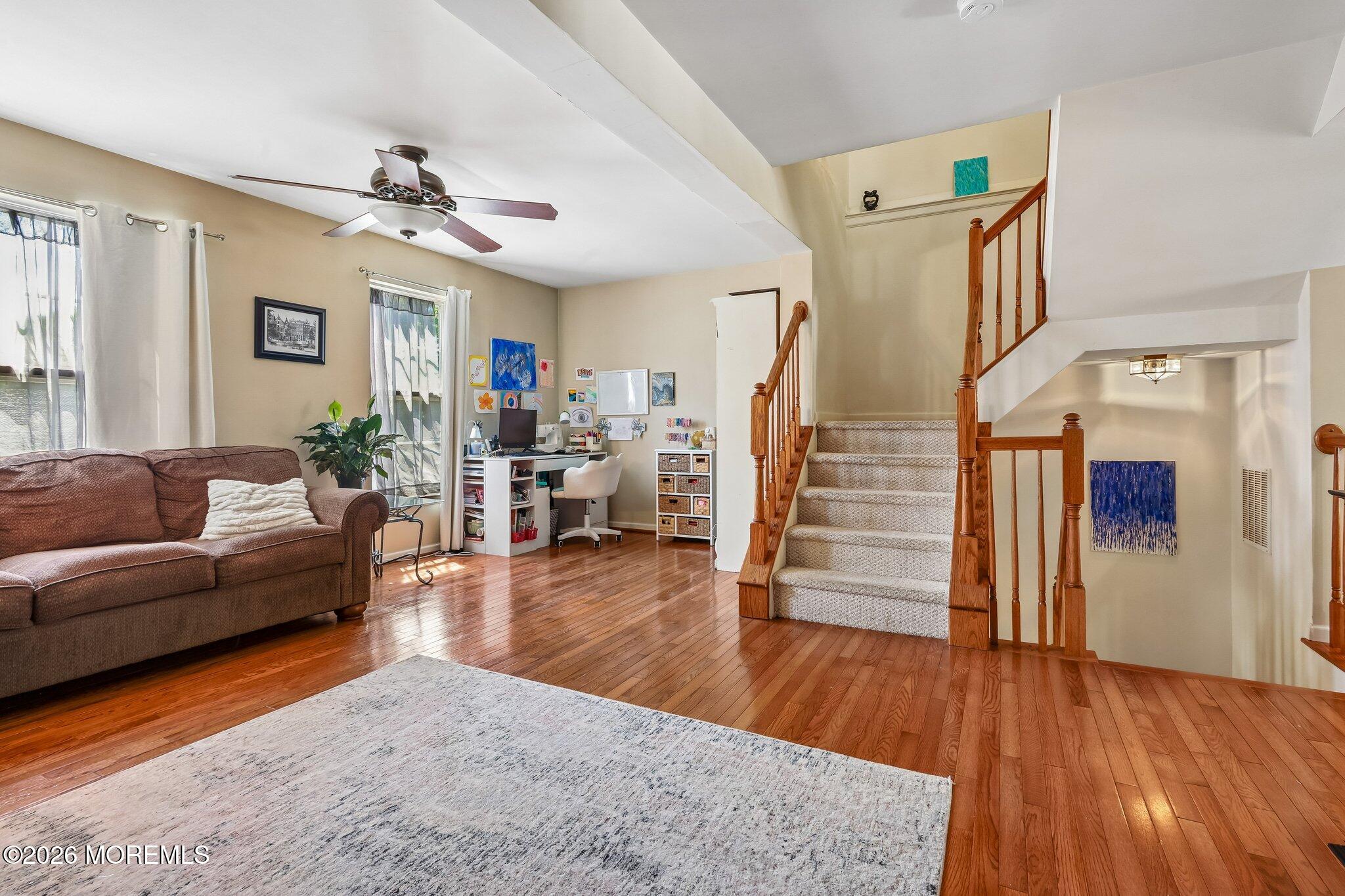 22 New Castle Street, Farmingdale, NJ, 07727 image 9