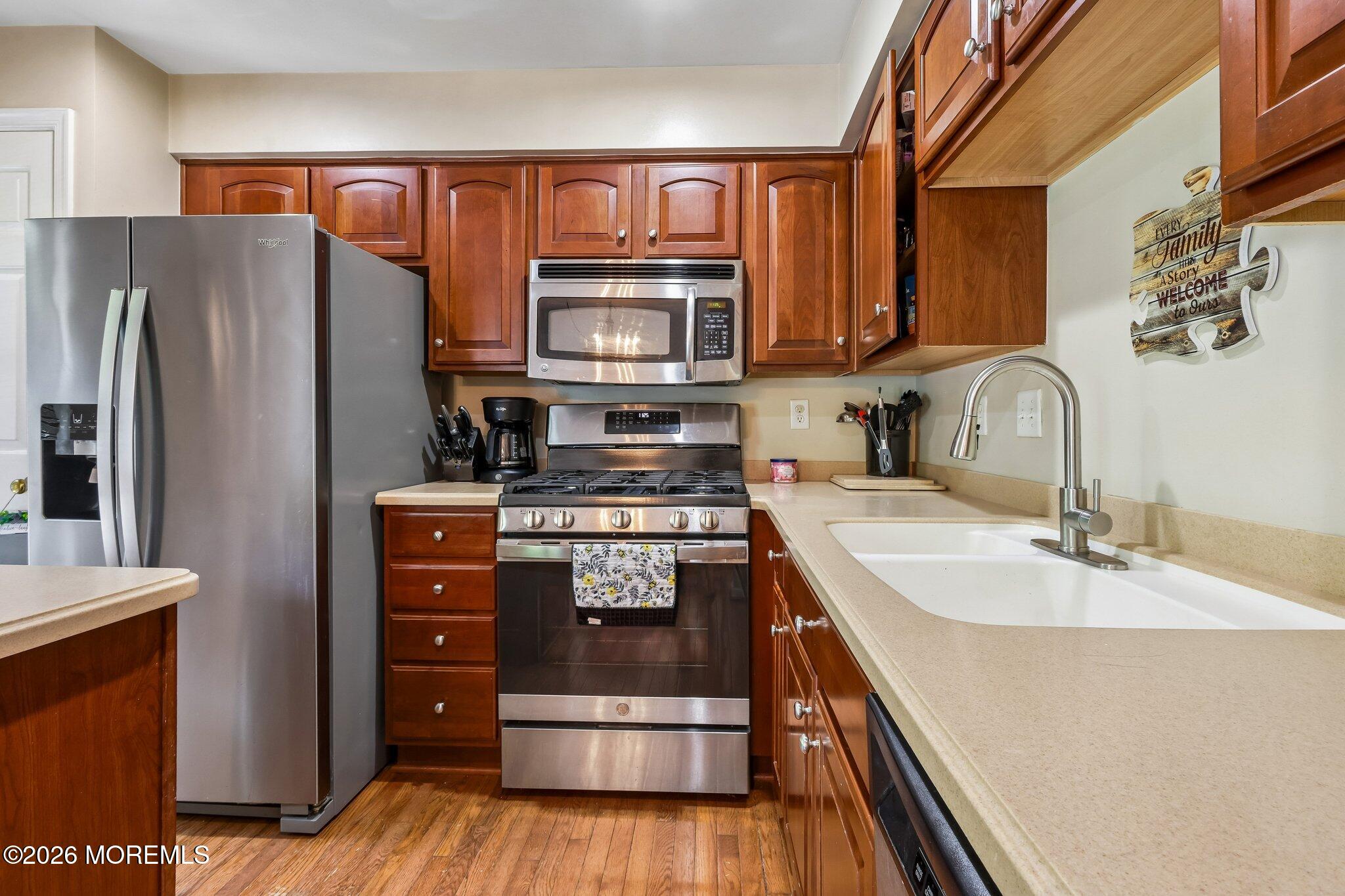 22 New Castle Street, Farmingdale, NJ, 07727 image 12