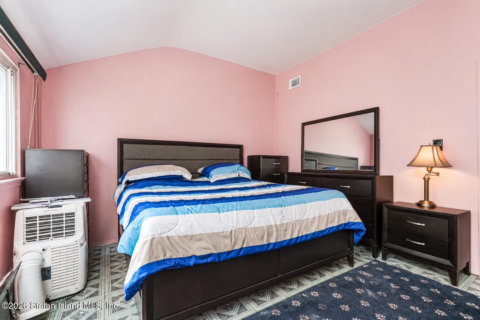 115 Forest Green, Staten Island, NY, 10312 image 33