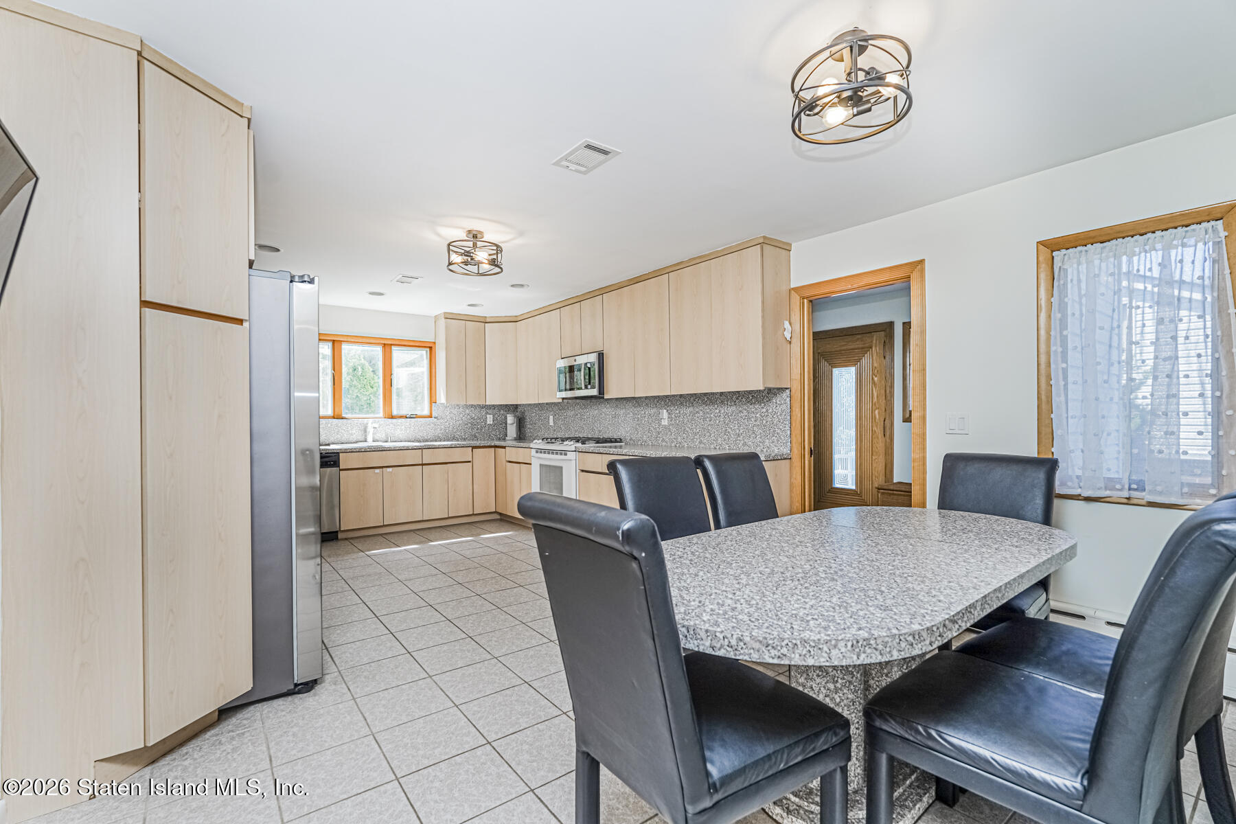 276 Garretson Avenue, Staten Island, NY, 10305 image 12