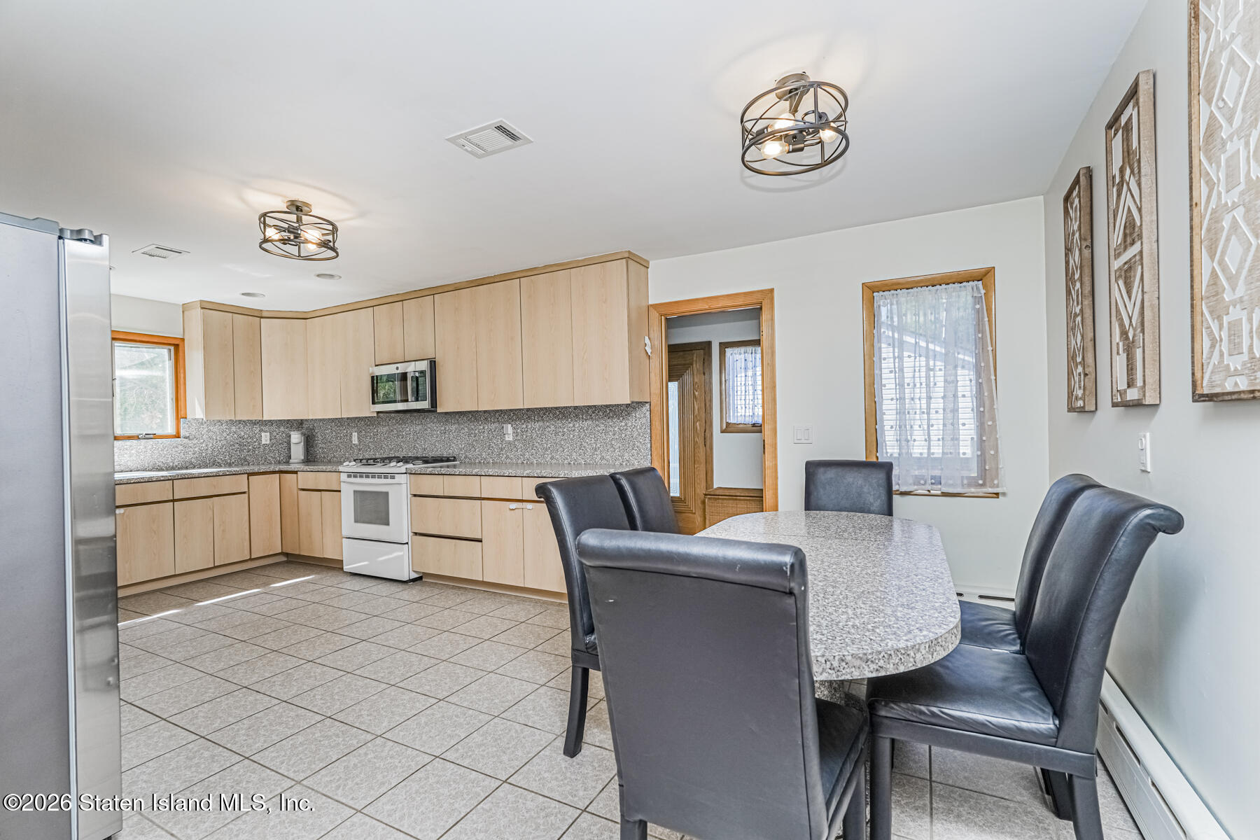 276 Garretson Avenue, Staten Island, NY, 10305 image 13