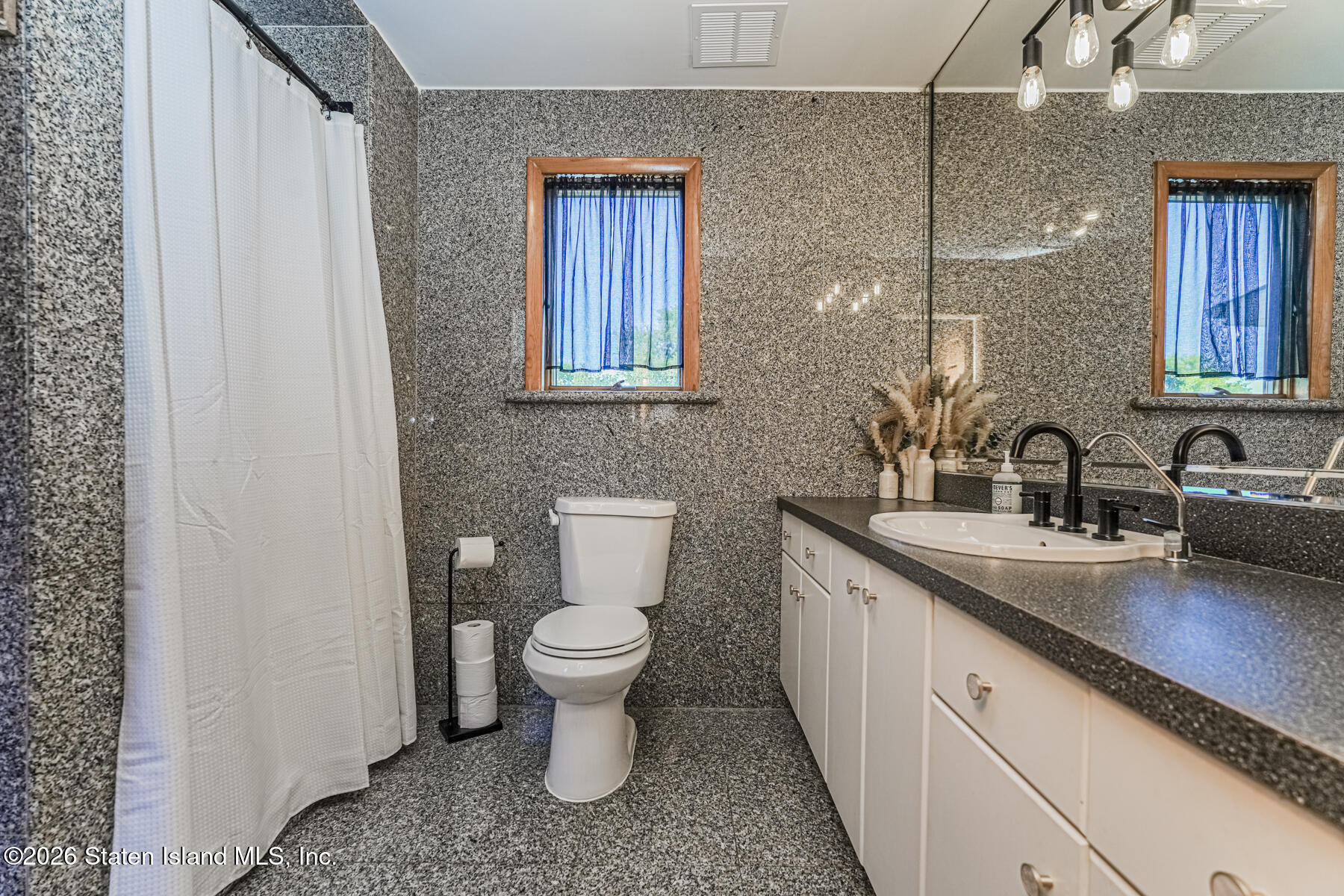 276 Garretson Avenue, Staten Island, NY, 10305 image 32