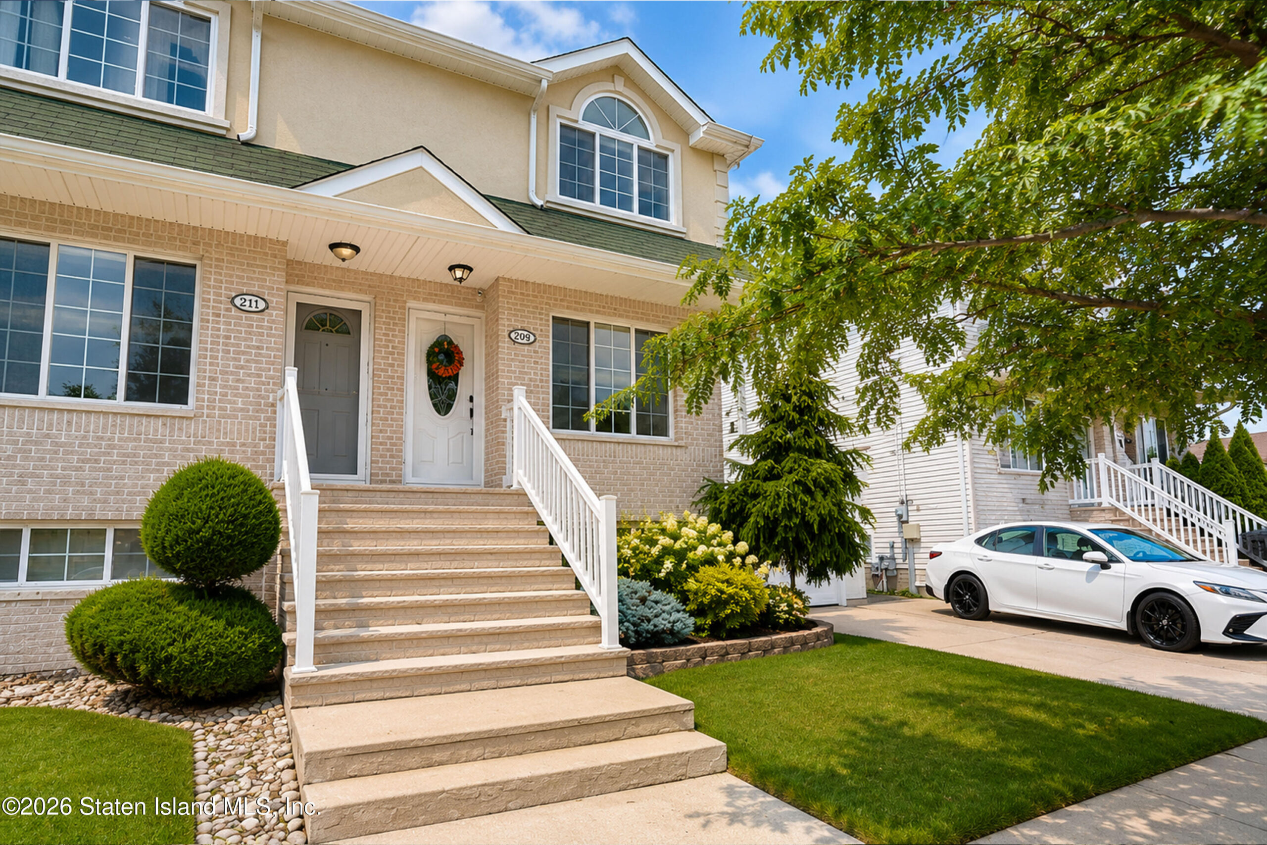 209 Sommer Avenue Image 2