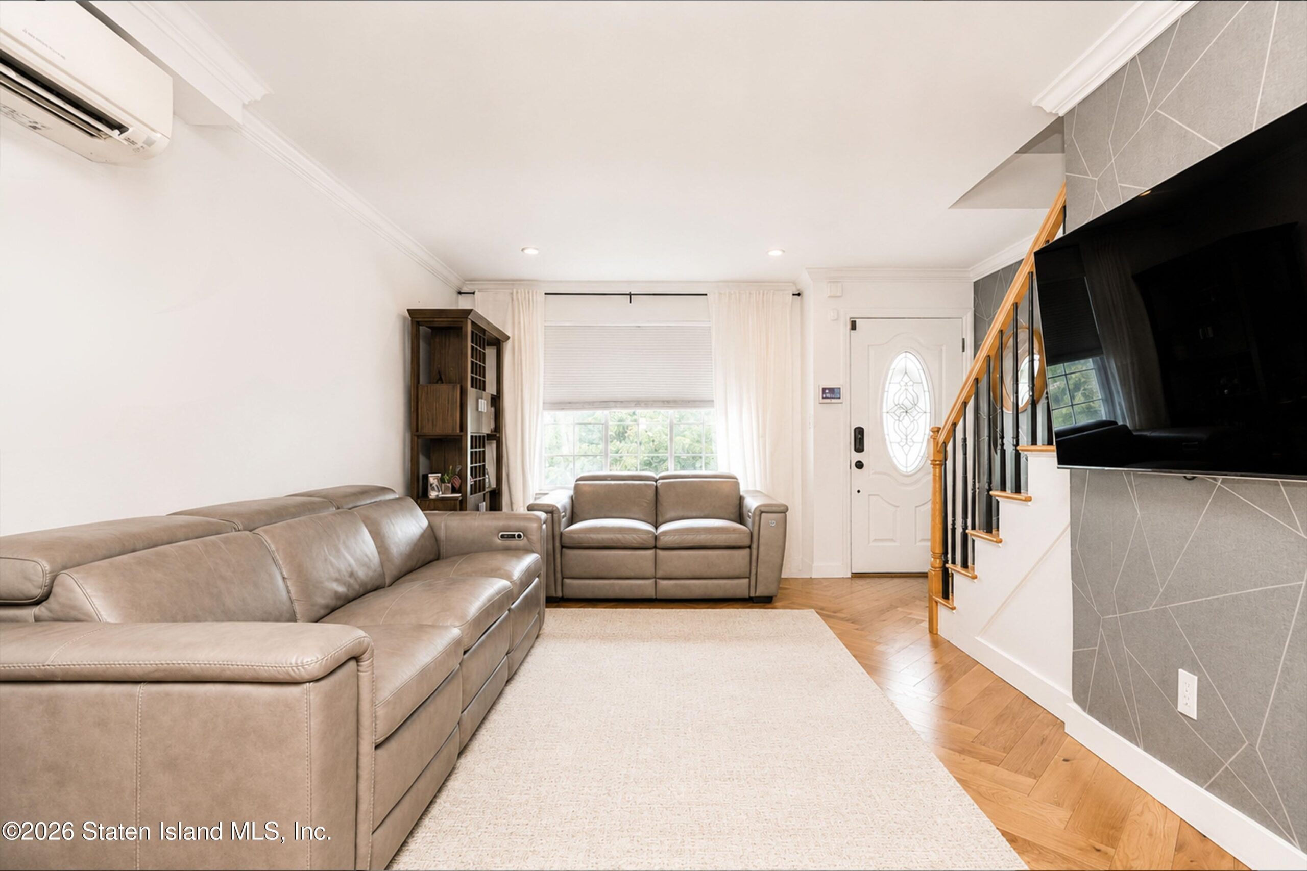 209 Sommer Avenue Image 3