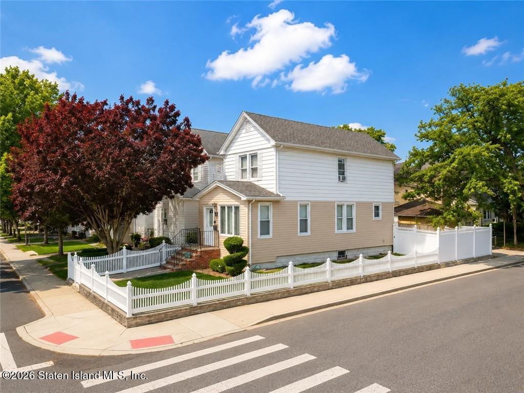 4102 Avenue Image 2