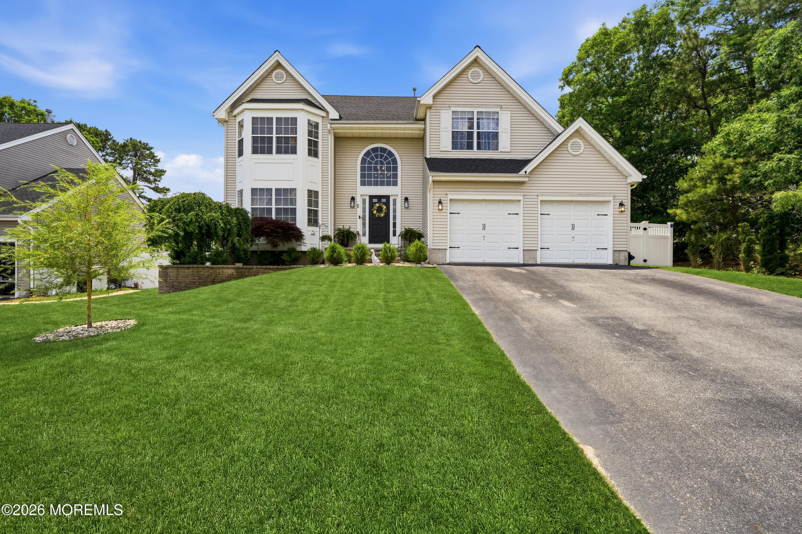 5 Tradewinds Avenue Image 2