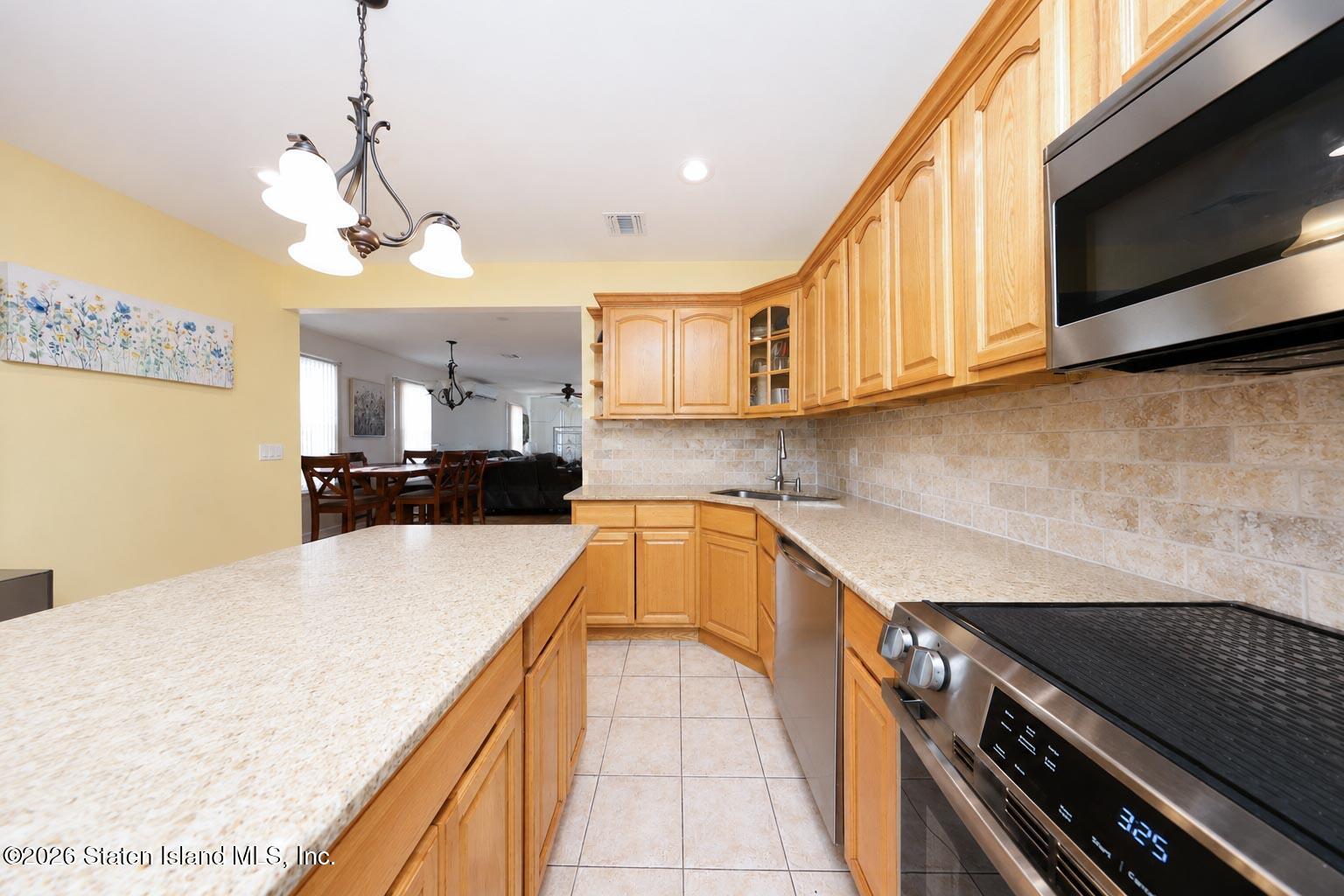 69 Girard Street, Staten Island, NY, 10307 image 7