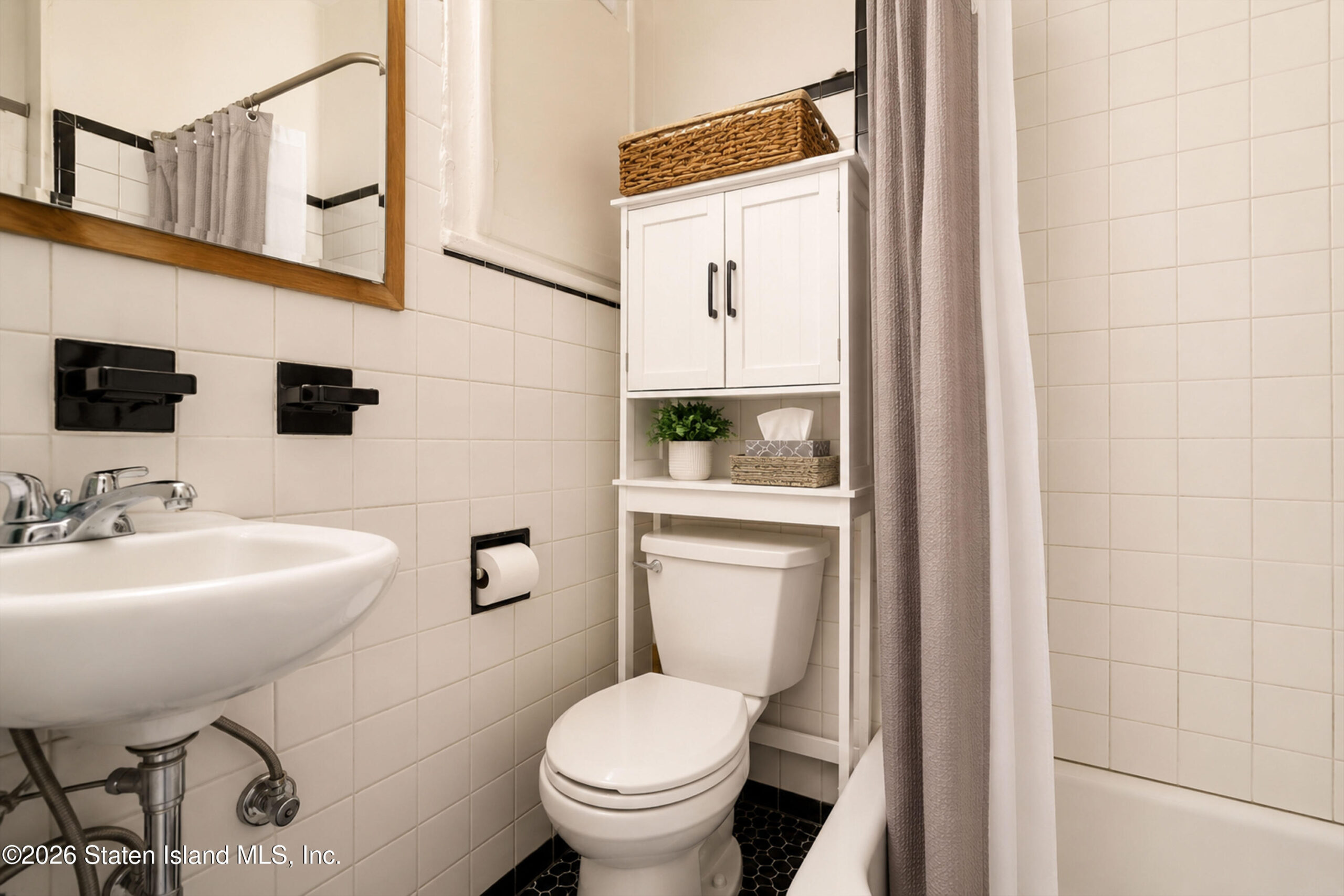 24 Seeley Street, Brooklyn, NY, 11218 image 14