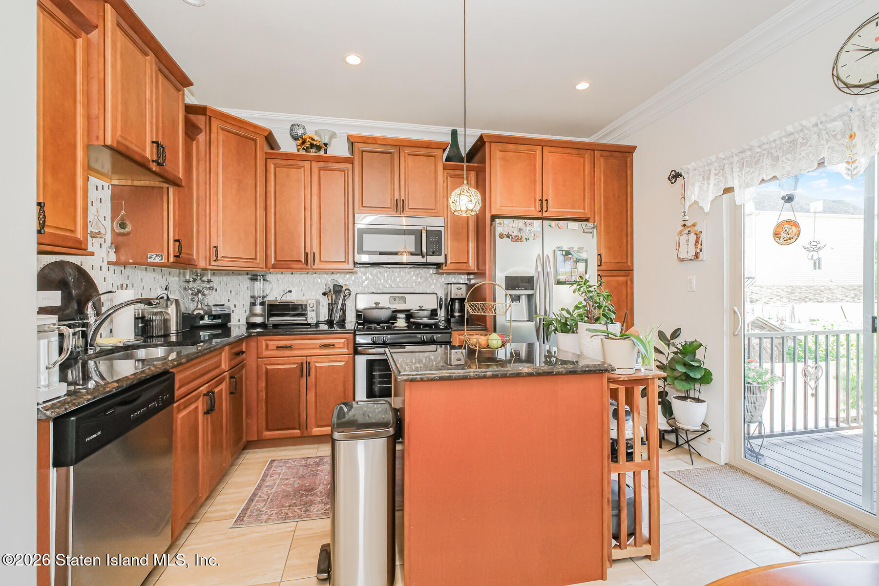 300 Lamberts Lane, Staten Island, NY, 10314 image 6