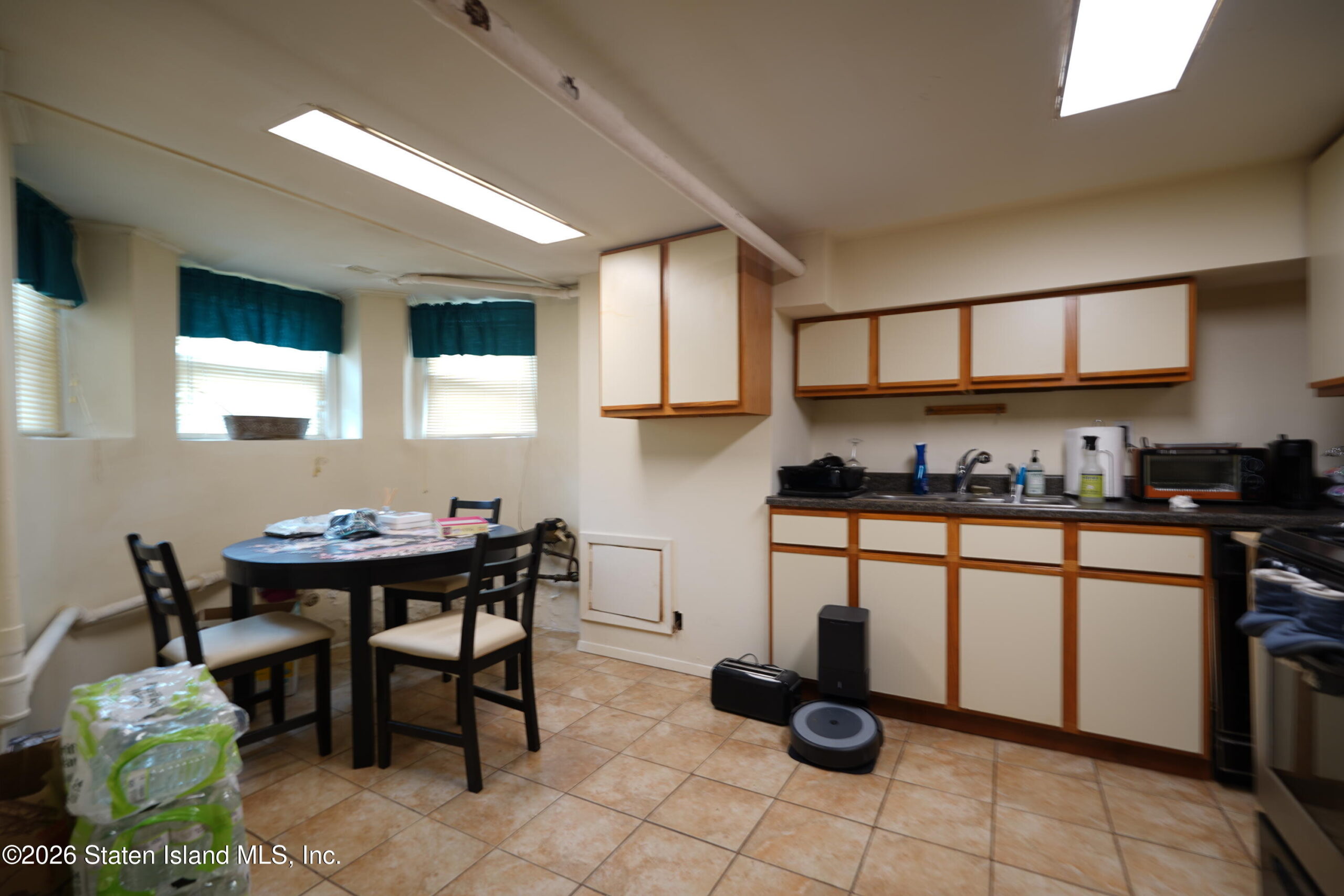 24 Seeley Street, Brooklyn, NY, 11218 image 48
