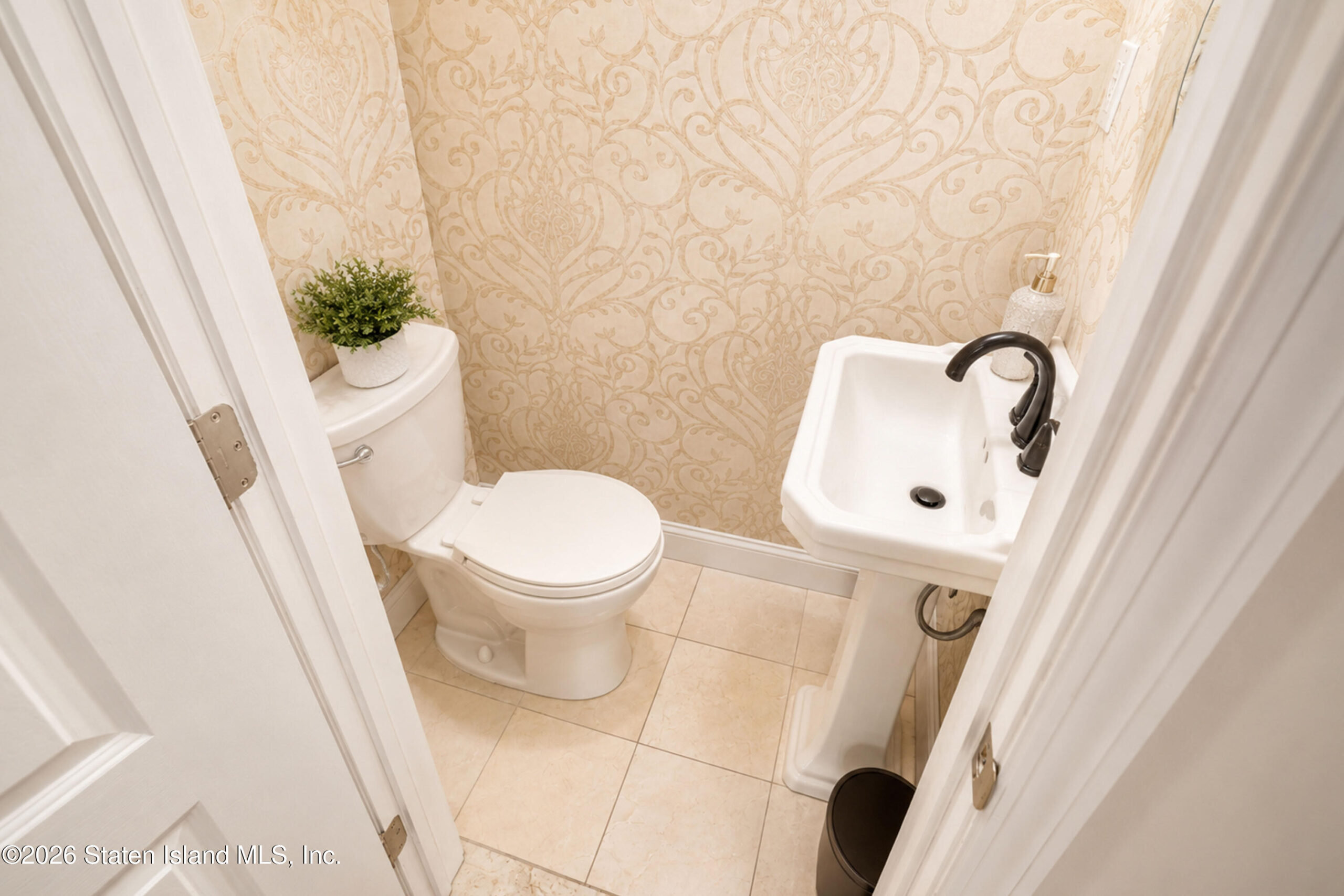 102 E Macon Avenue, Staten Island, NY, 10308 image 22