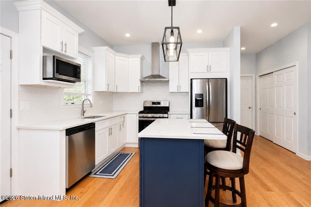 275 E 9th Street Image 5