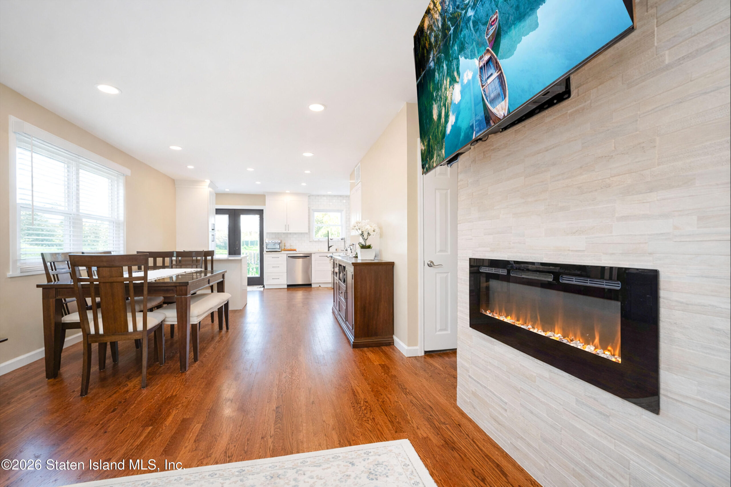 47 Notus Avenue Image 5