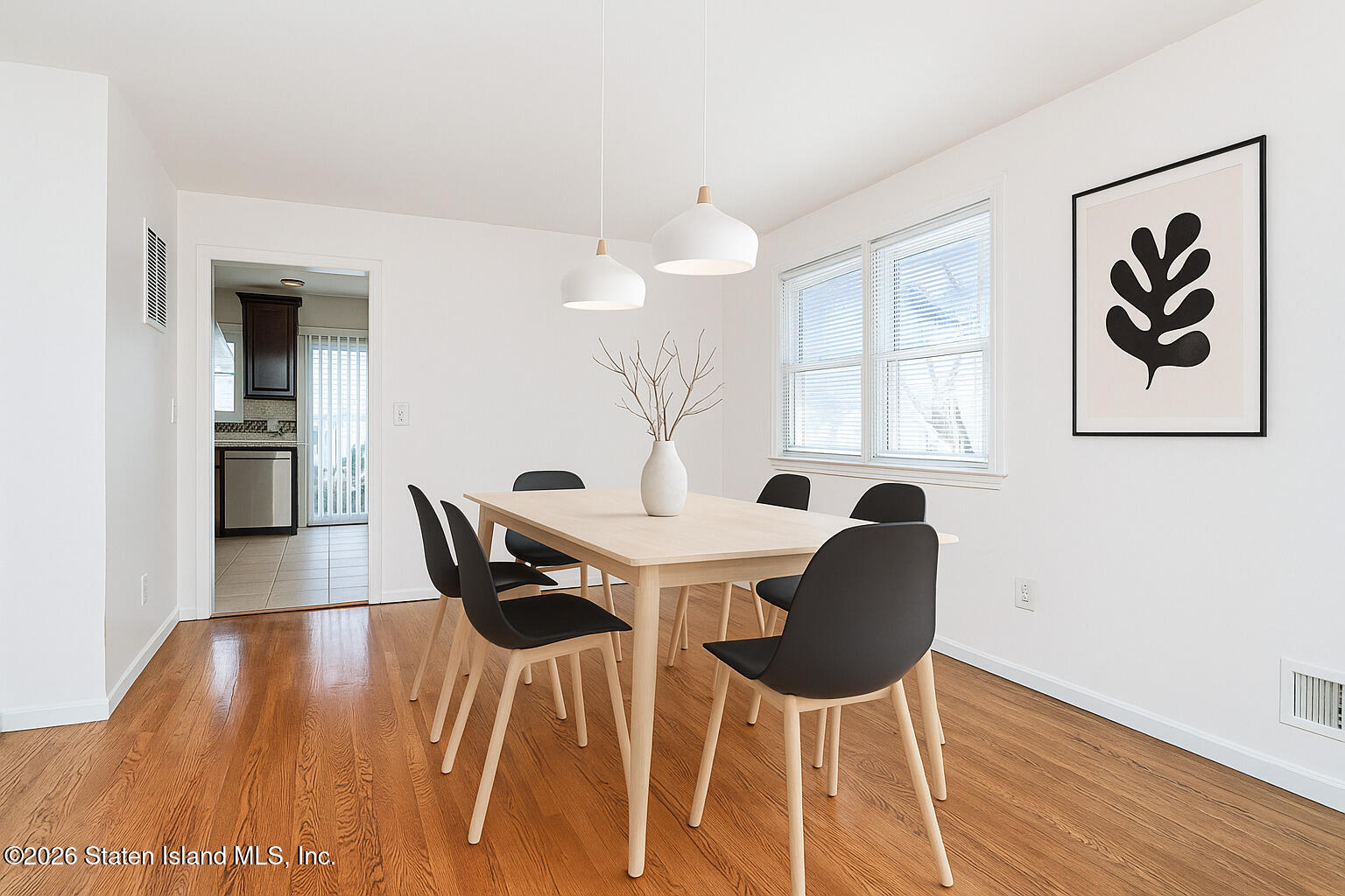 490 Collfield Avenue Image 4
