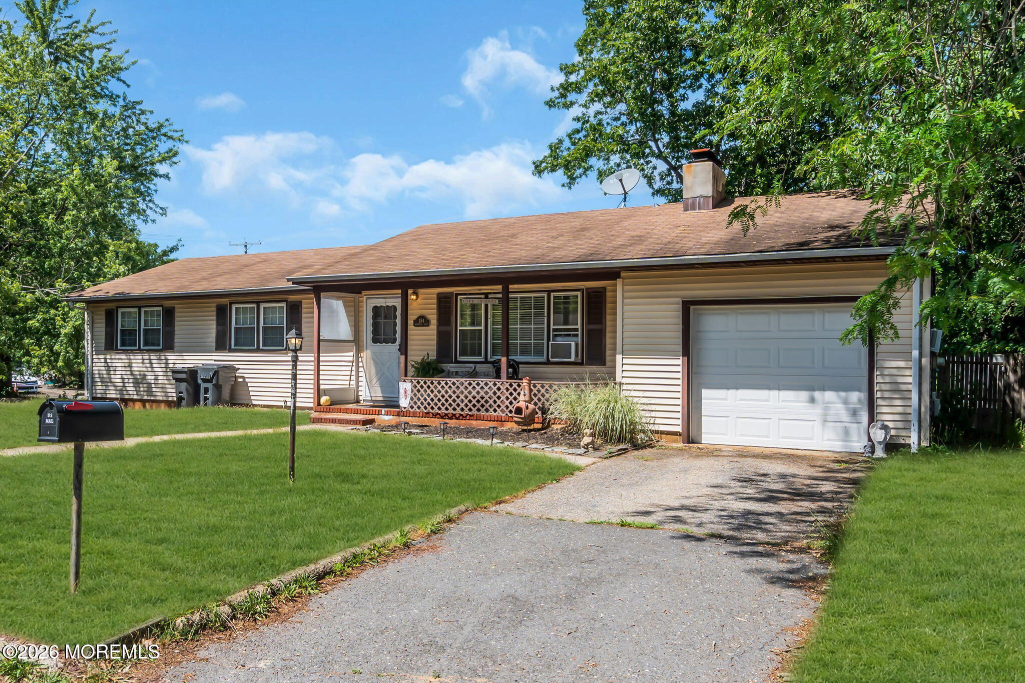 254 Westwood Place Image 2