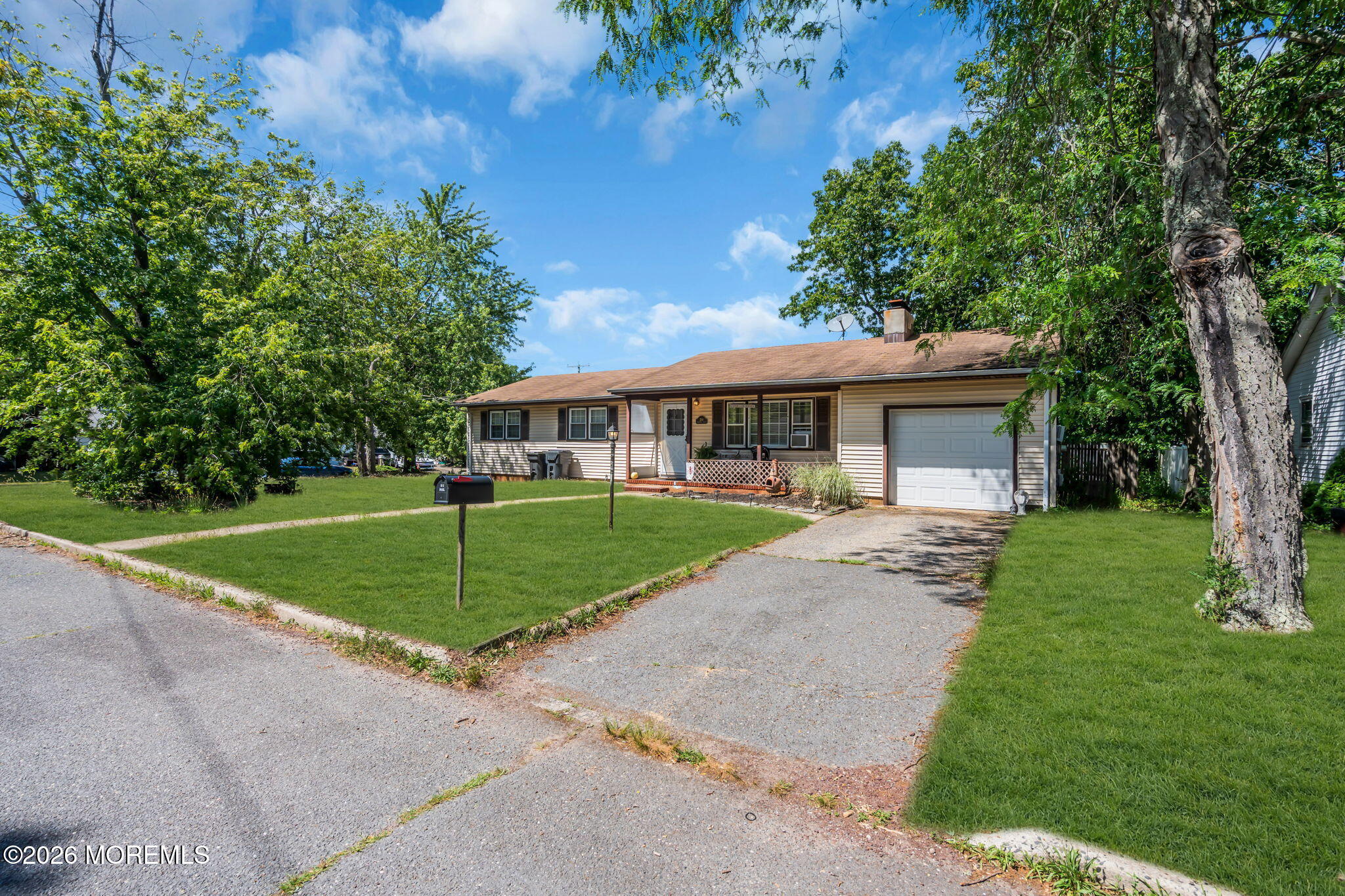 254 Westwood Place Image 4