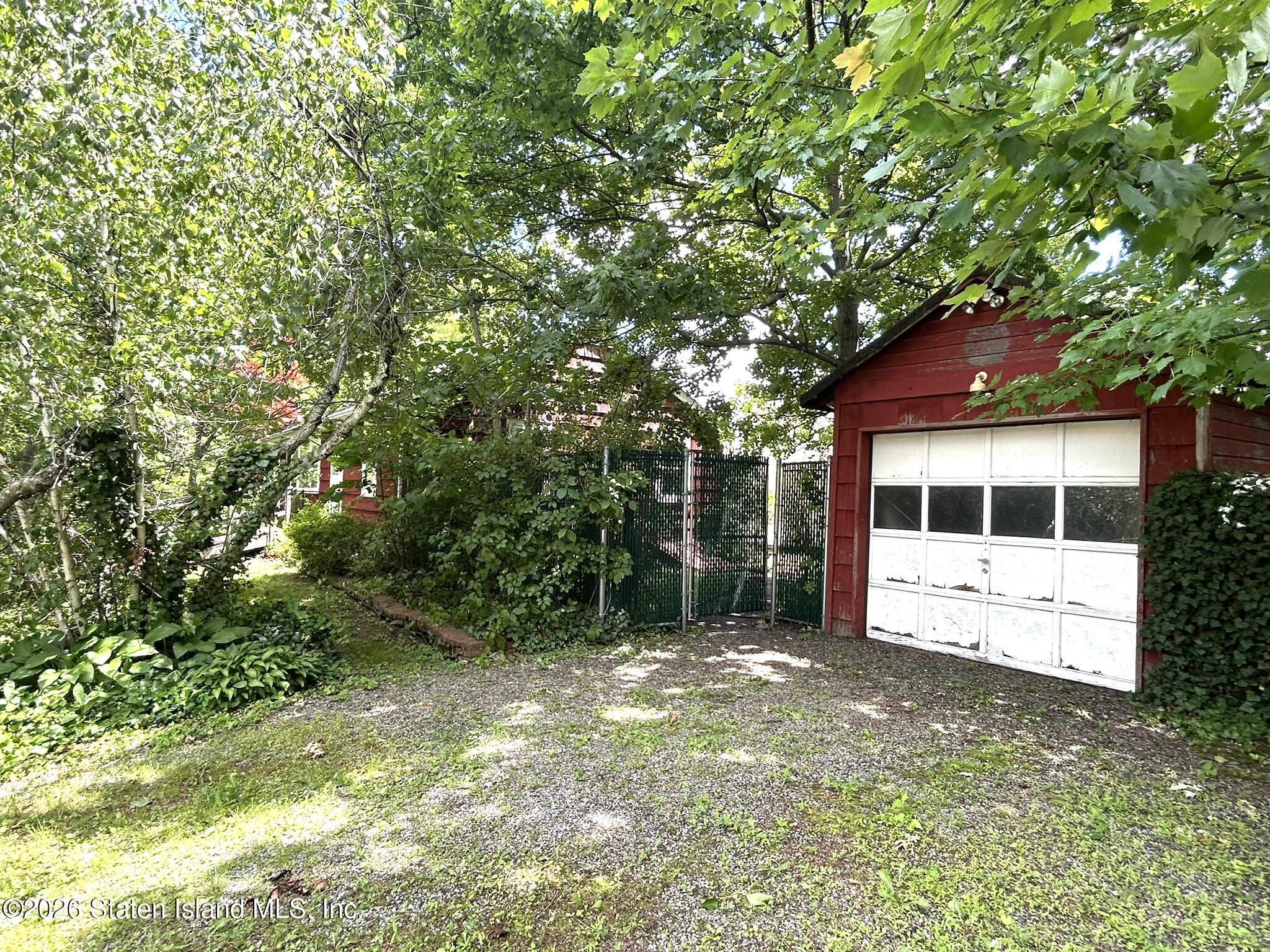 1721 Carlton Avenue Image 2