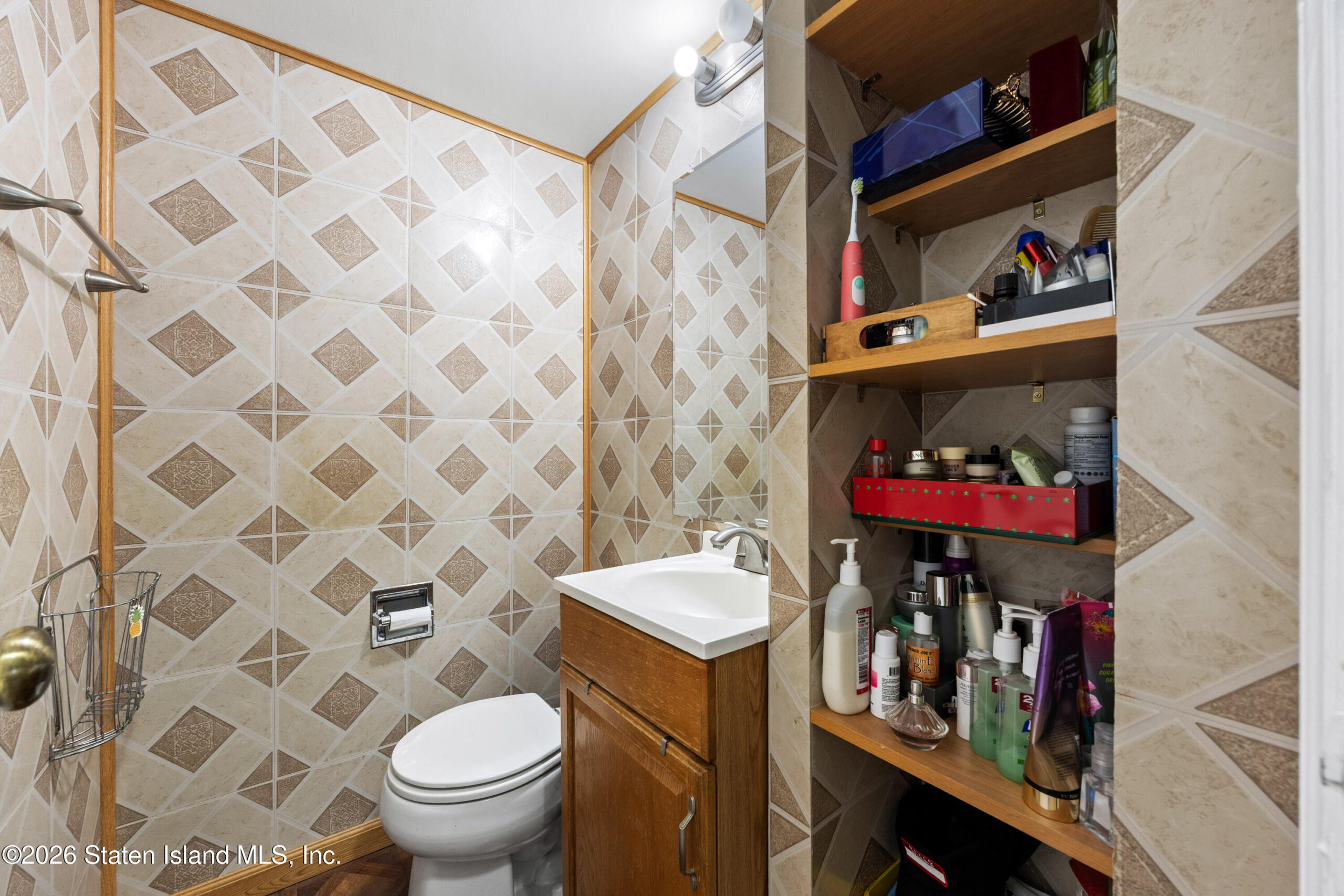 624 Ilyssa Way, Staten Island, NY, 10312 image 16