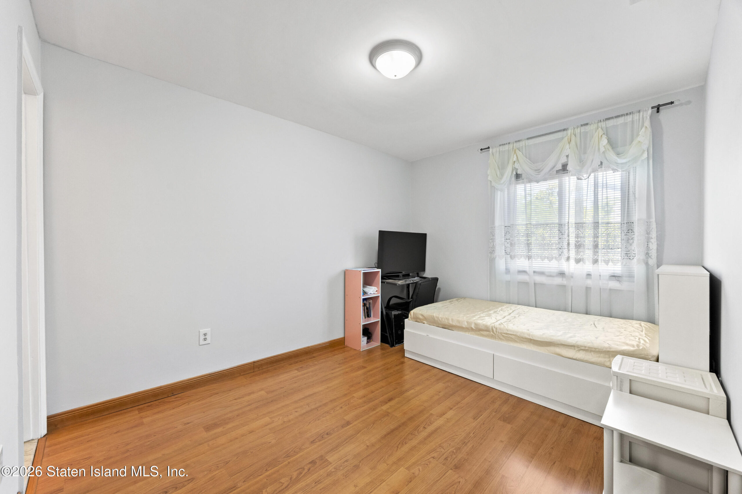 624 Ilyssa Way, Staten Island, NY, 10312 image 17
