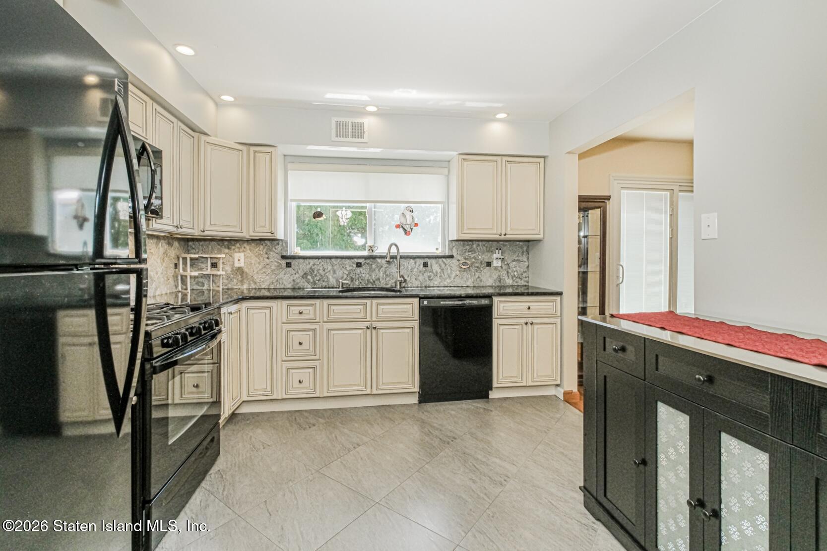 768 Barlow Avenue, Staten Island, NY, 10312 image 6