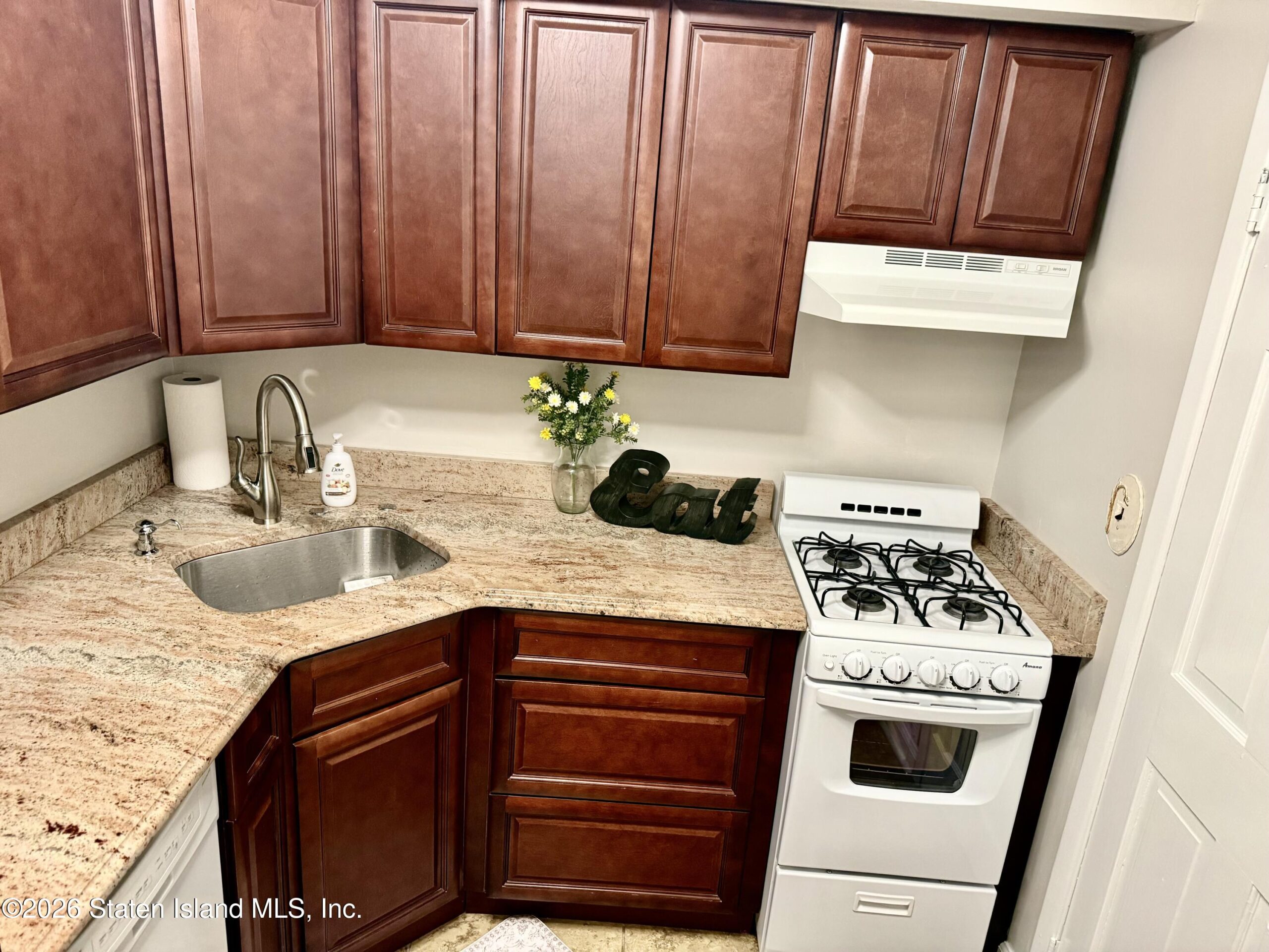 388 Sprague Avenue, Staten Island, NY, 10307 image 9
