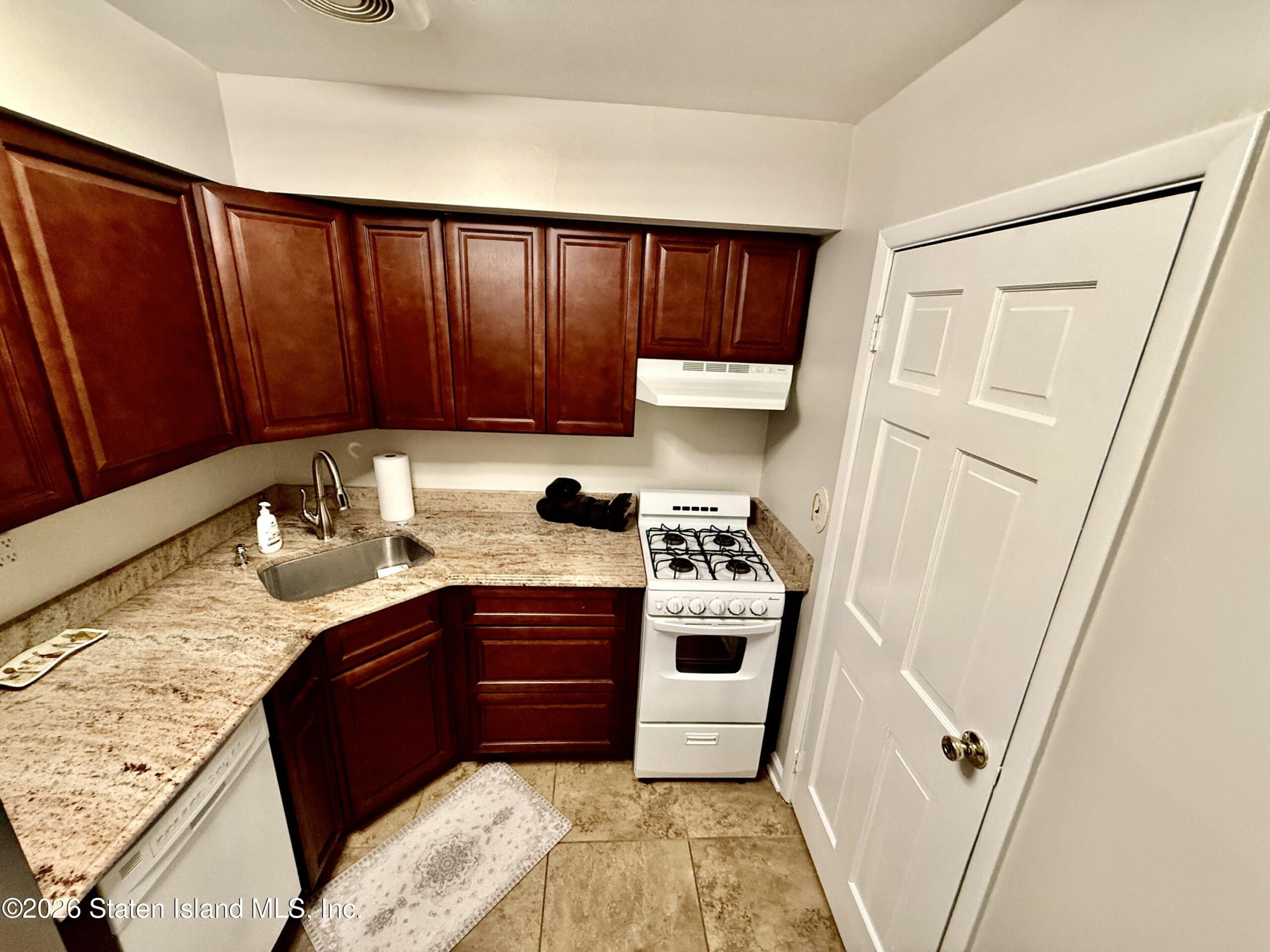 388 Sprague Avenue, Staten Island, NY, 10307 image 12