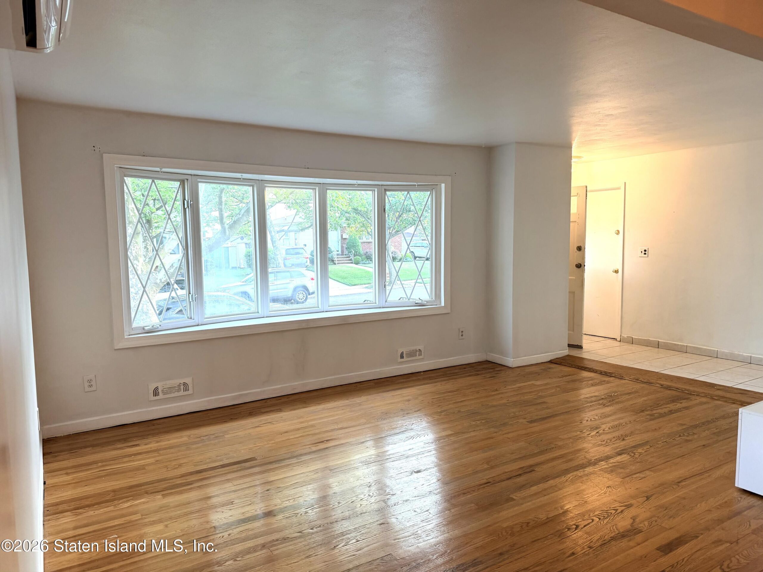 11 W Cedarview Avenue 1fl Image 4