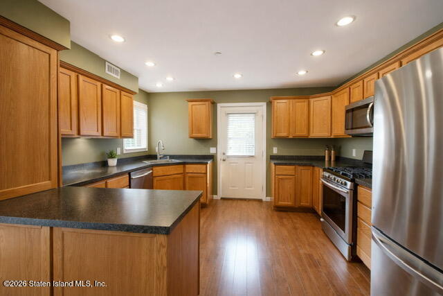 52 Doty Avenue, Staten Island, NY, 10305 image 8
