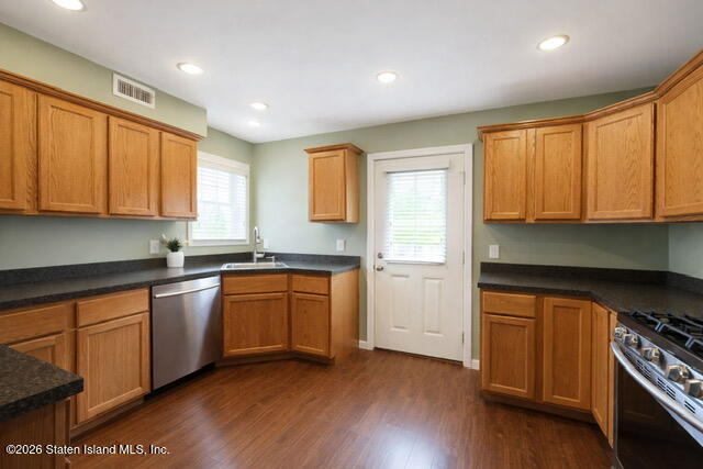 52 Doty Avenue, Staten Island, NY, 10305 image 9