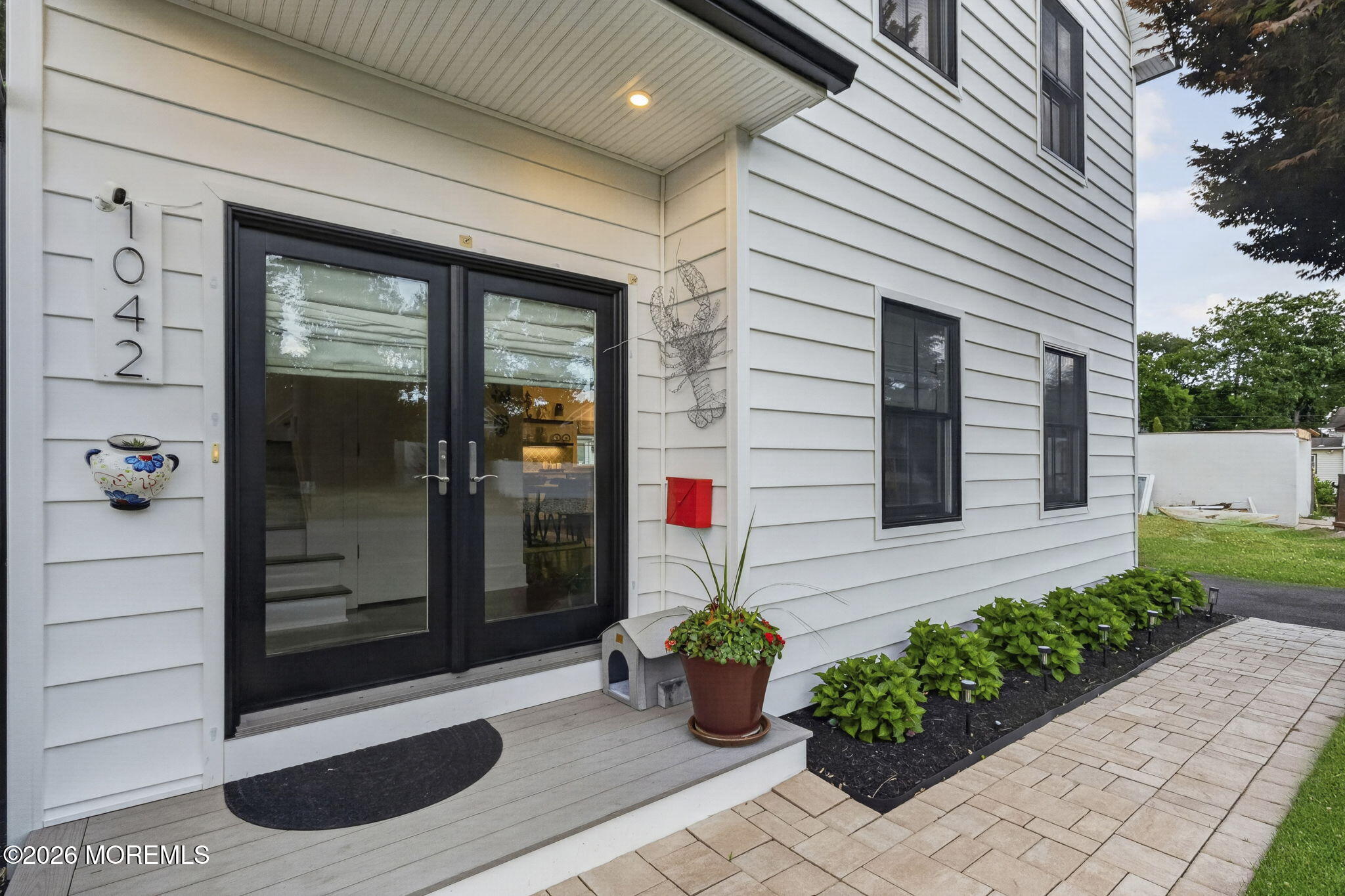 1042 4th Avenue Image 3