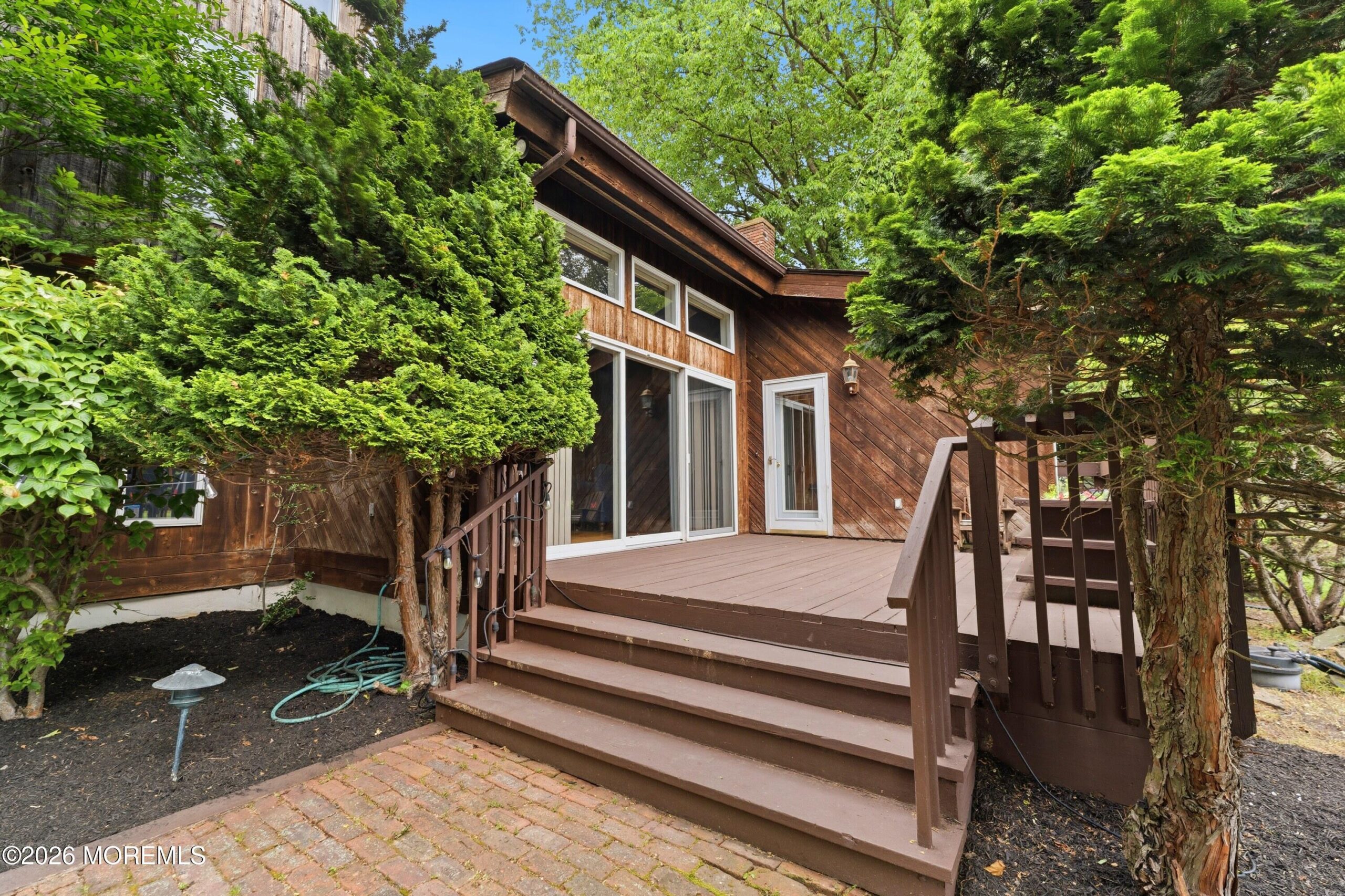 481 E Freehold Road Image 5