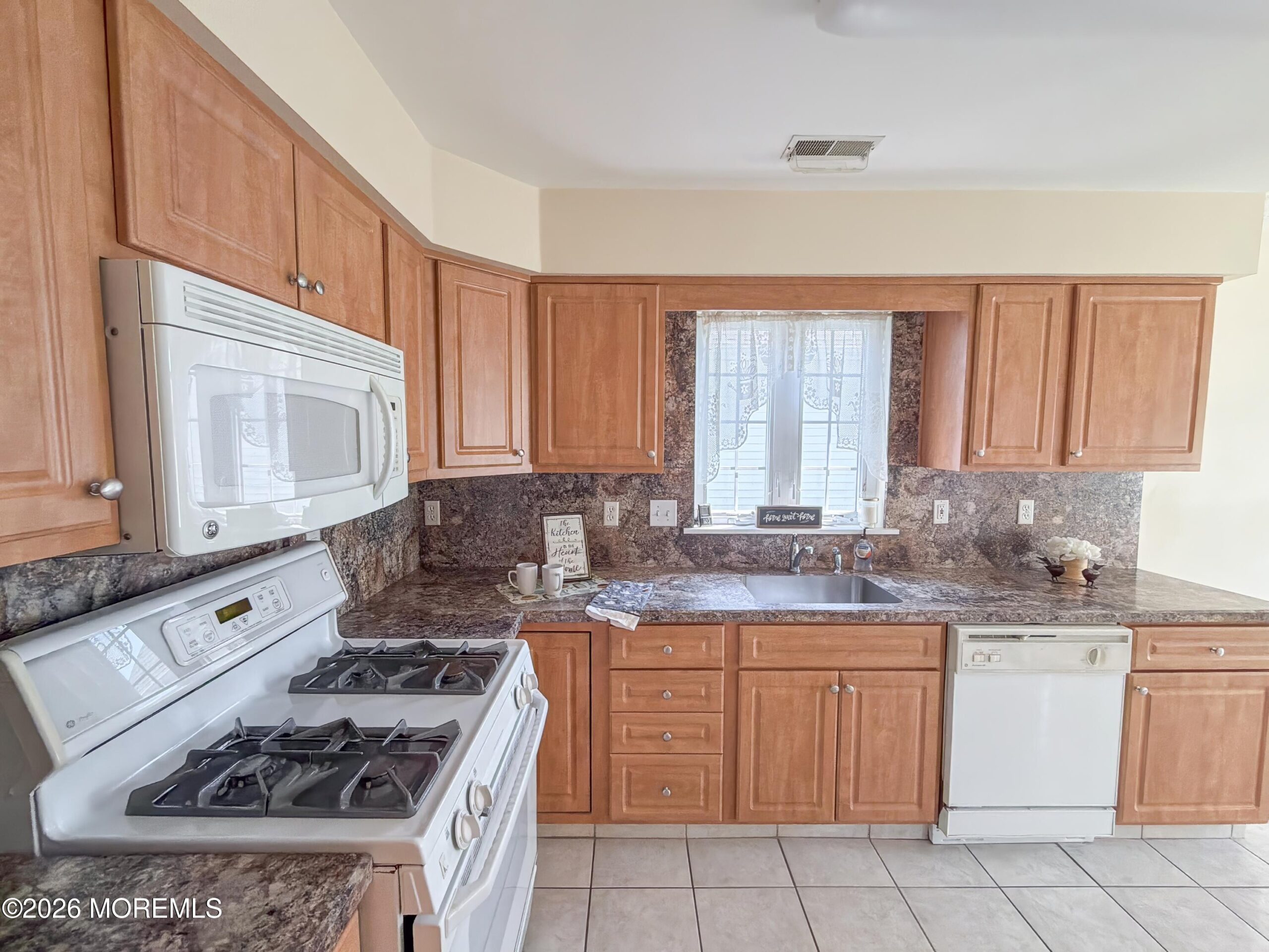 18 Eaton Court, Jackson, NJ, 08527 image 6