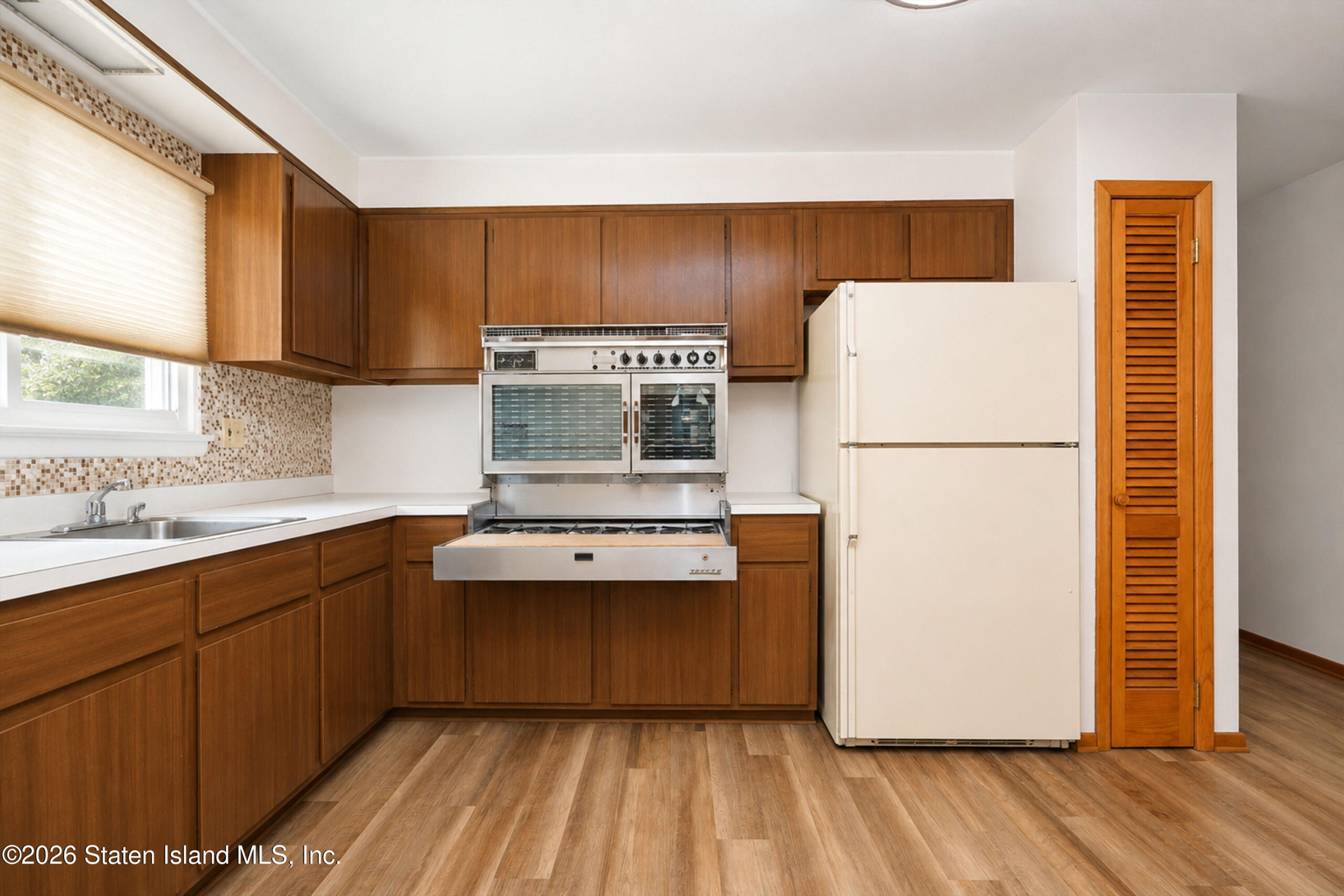 24 Schmidts Lane, Staten Island, NY, 10314 image 6