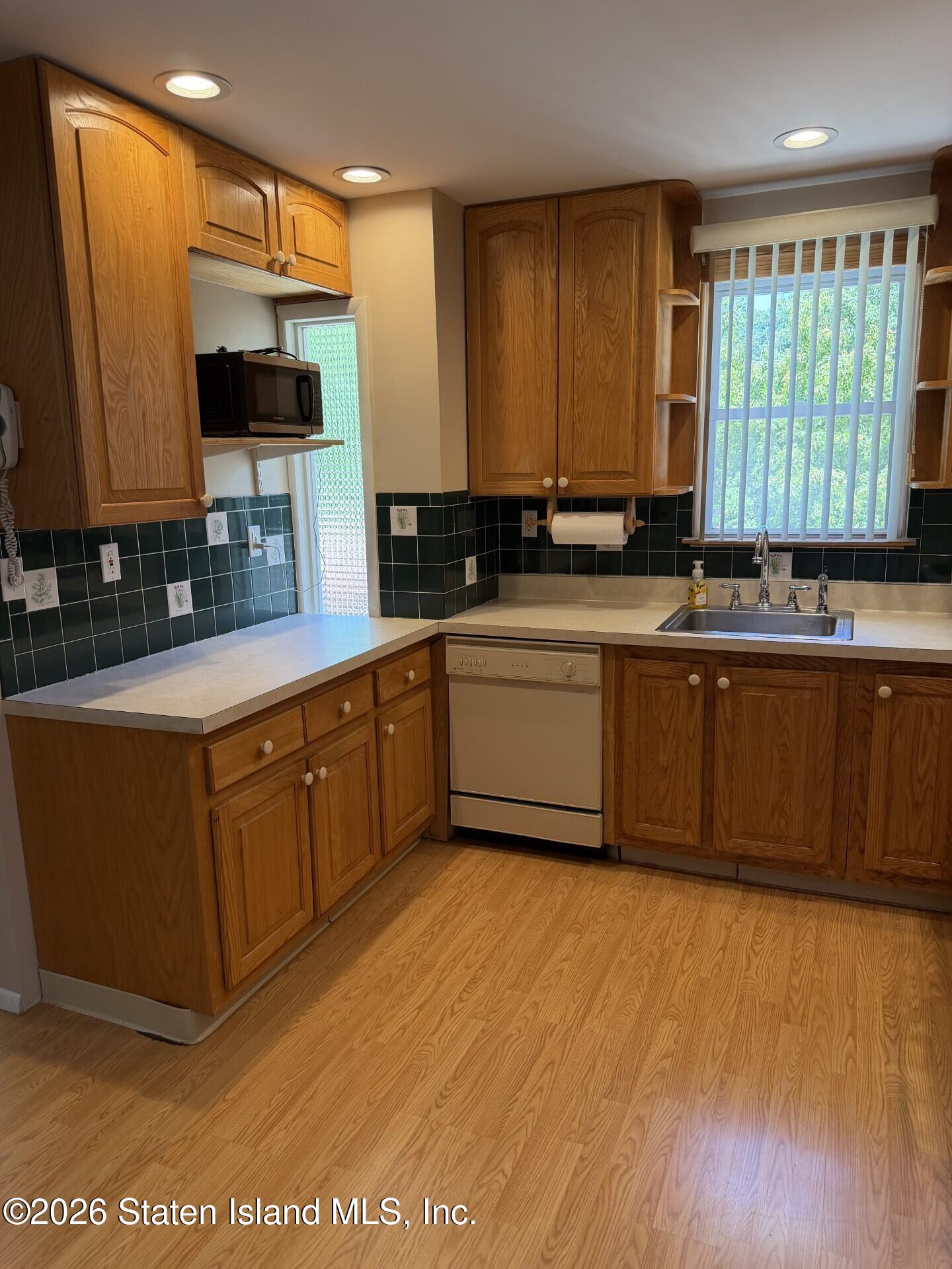 88 Barlow Avenue Image 3