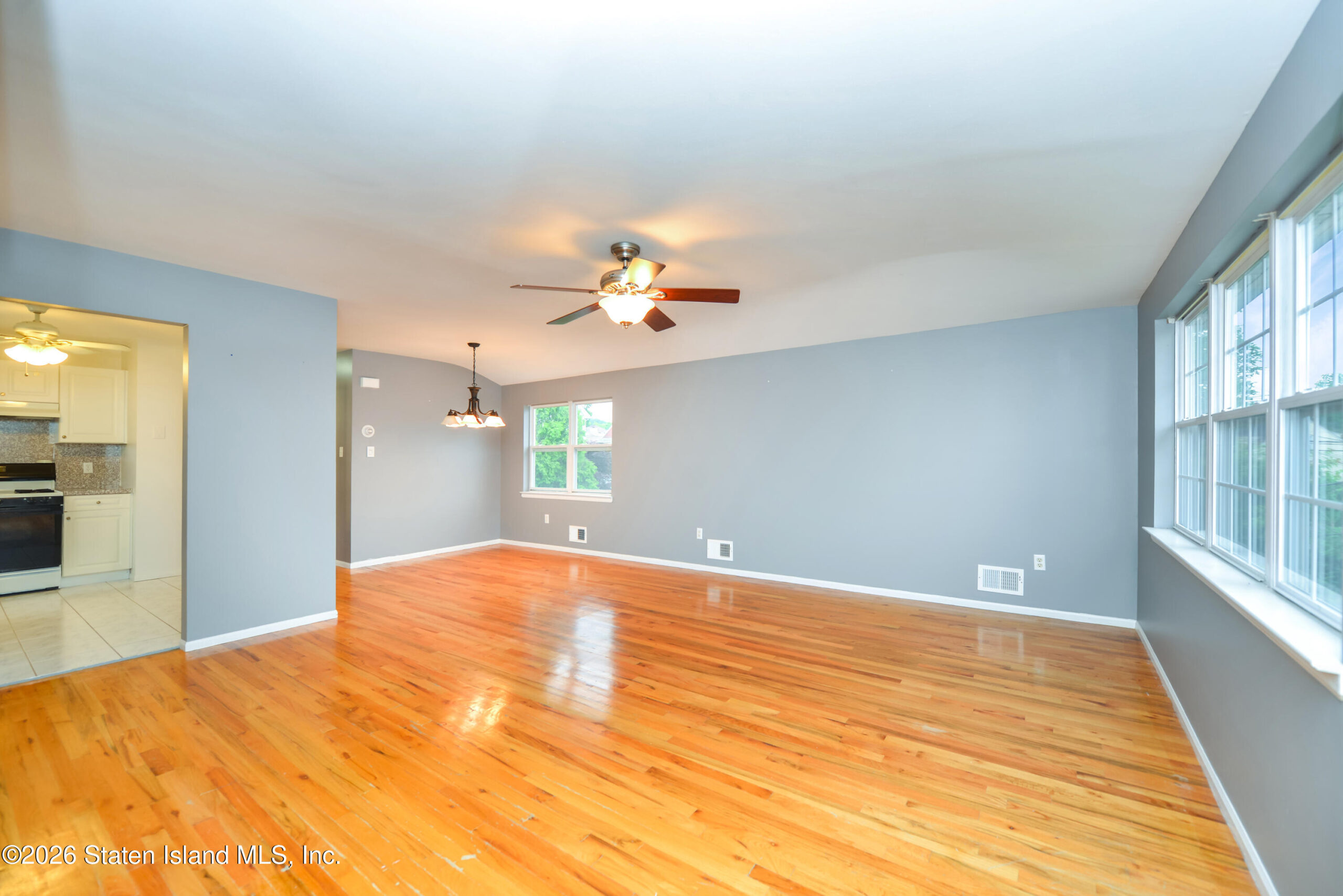 11 Seward Place Image 3