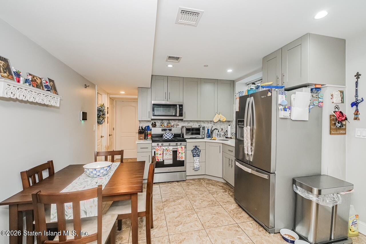 368 Brighton Street, Staten Island, NY, 10307 image 32