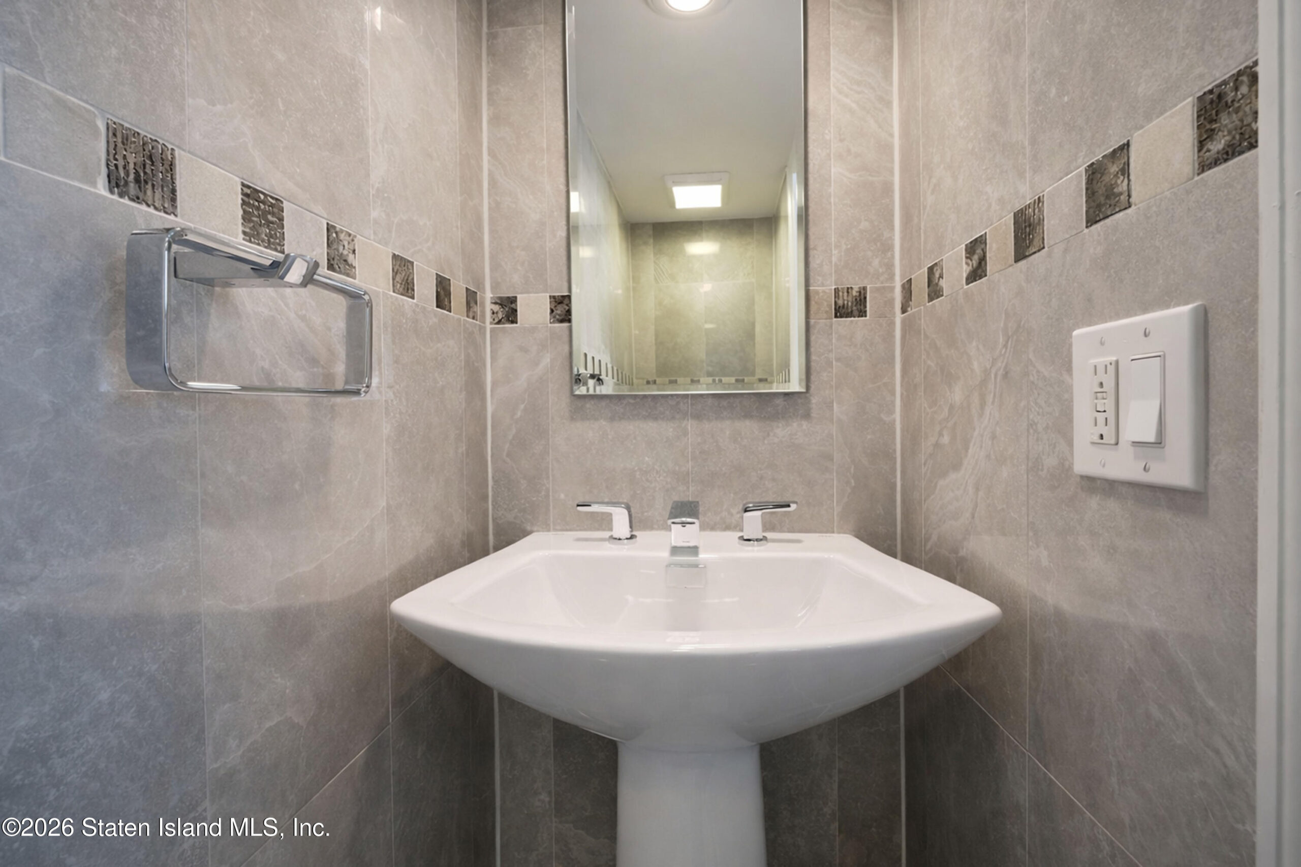 309 Travis Avenue, Staten Island, NY, 10314 image 6
