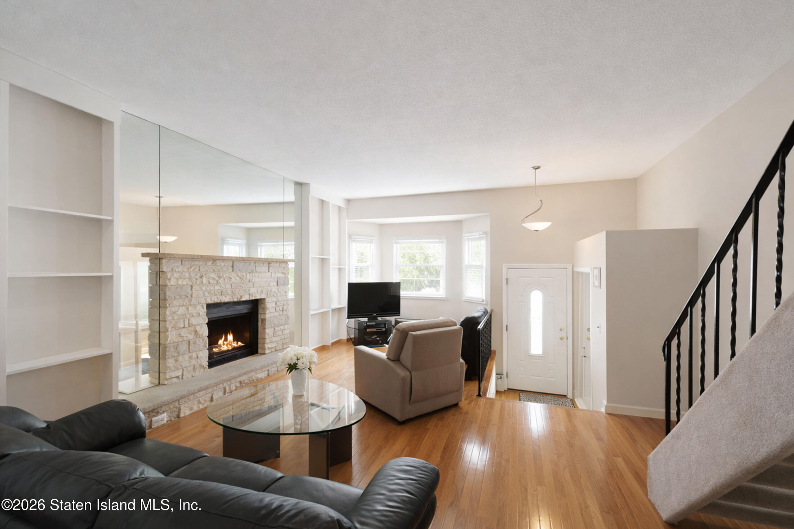 309 Travis Avenue Image 3