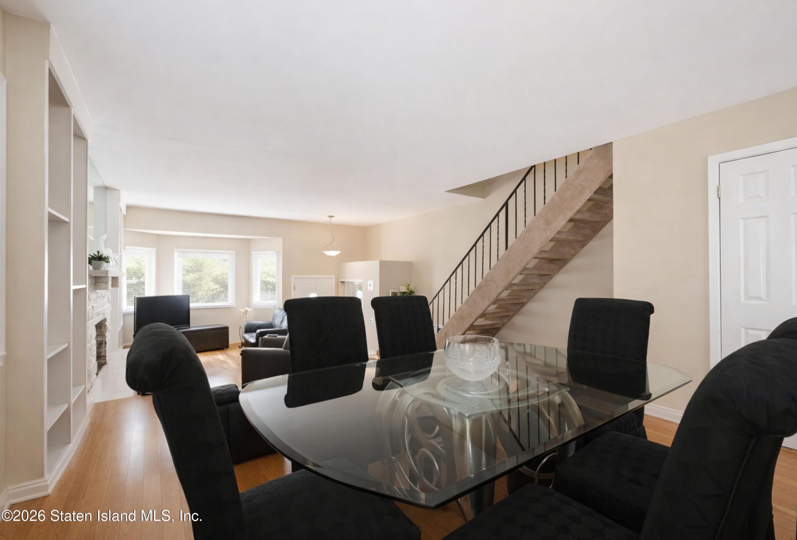309 Travis Avenue Image 5
