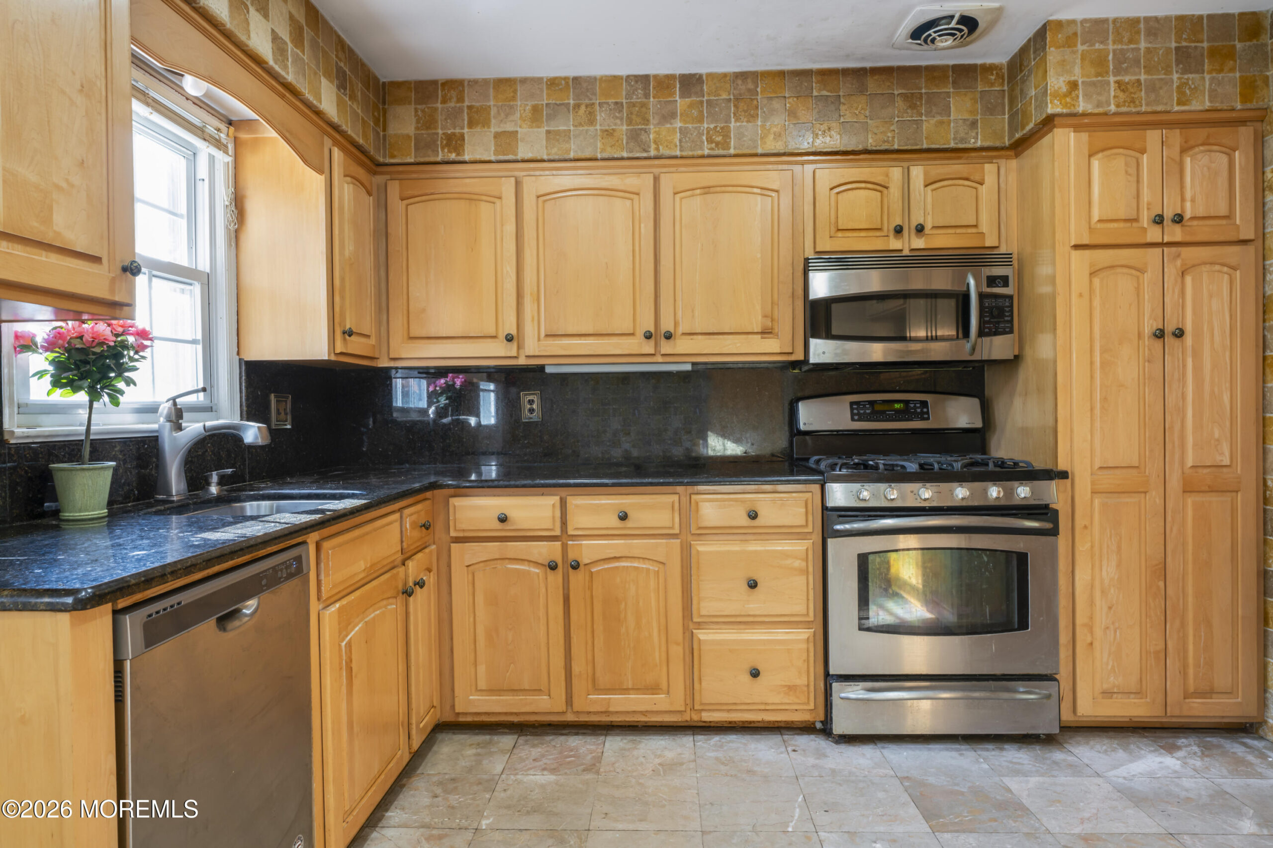 2 Sweet Briar Lane, Holmdel, NJ, 07733 image 13