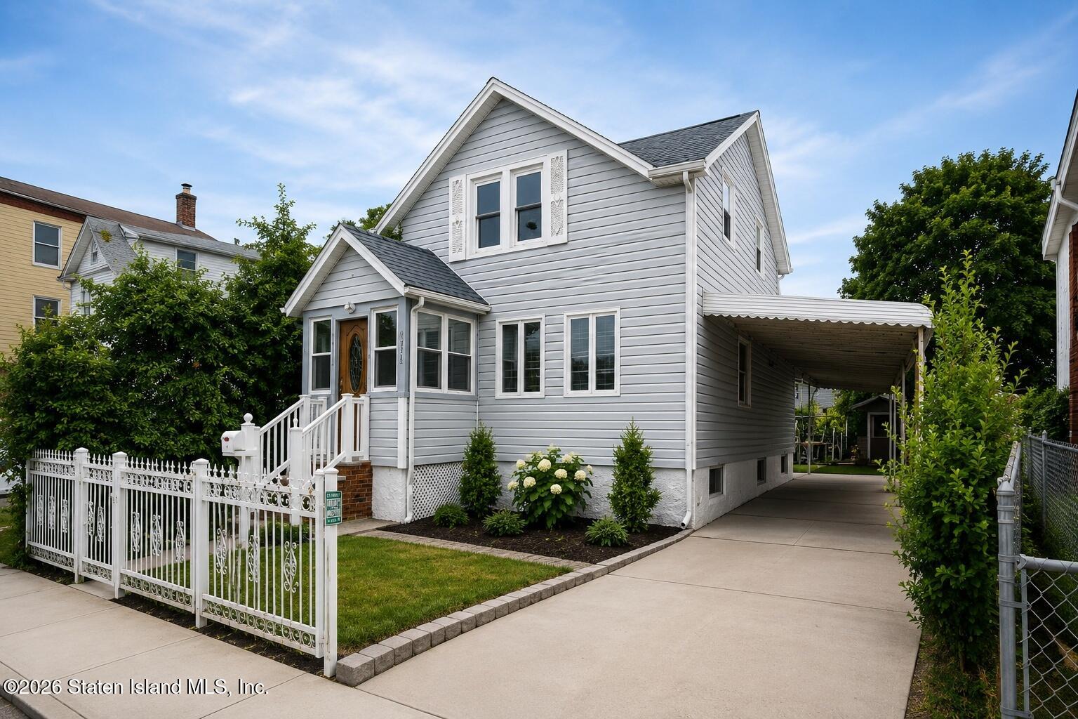 365 Clove Road Image 1