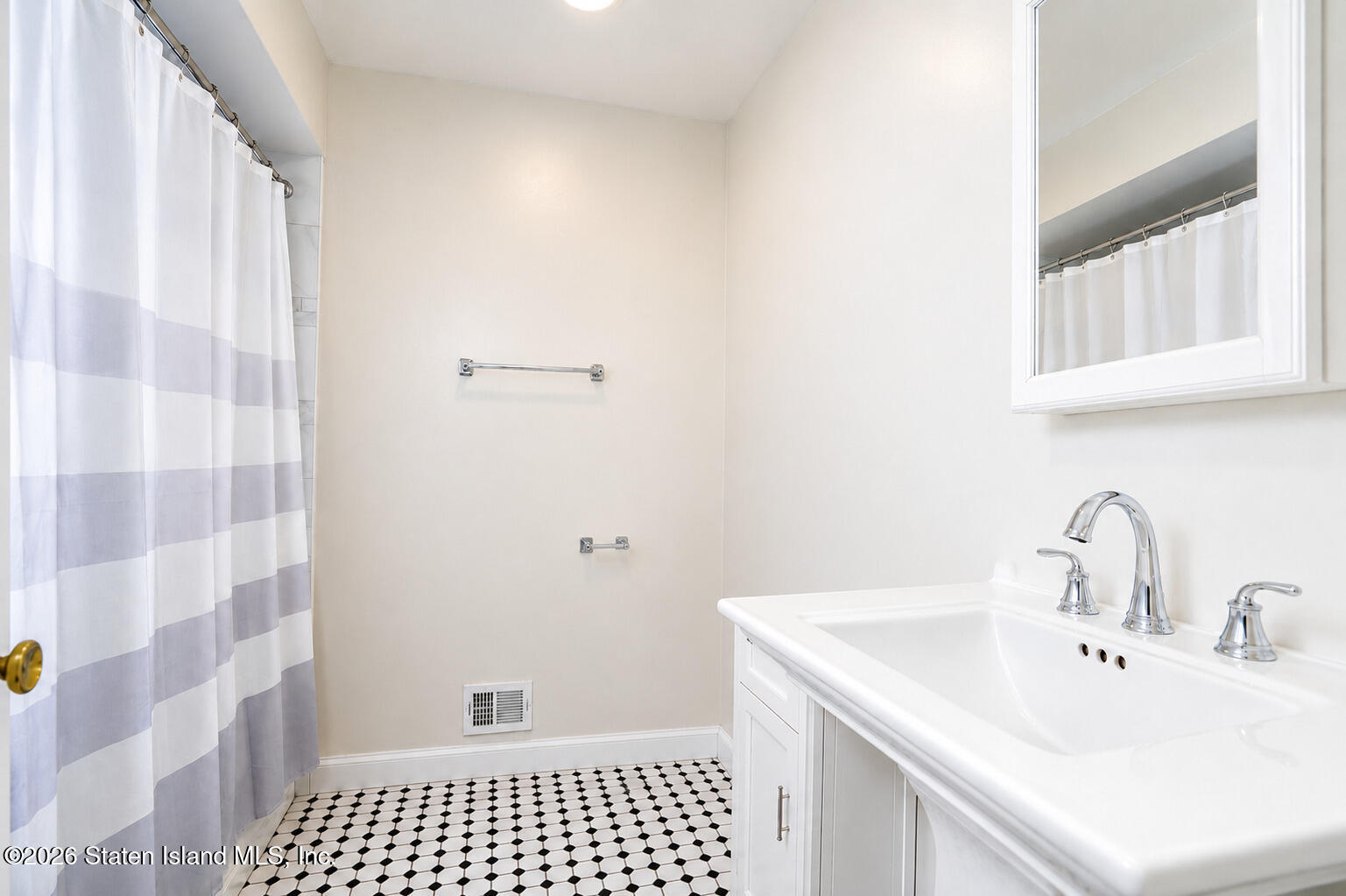 3295 Victory Boulevard, Staten Island, NY, 10314 image 35