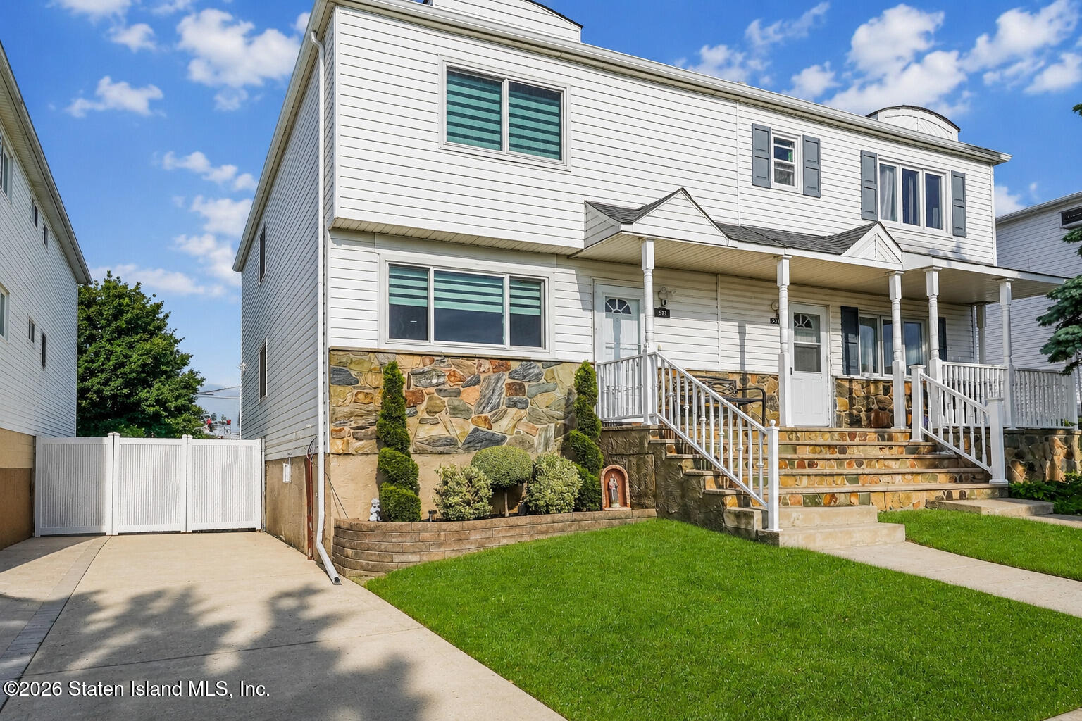 525 Eltingville Boulevard Image 2