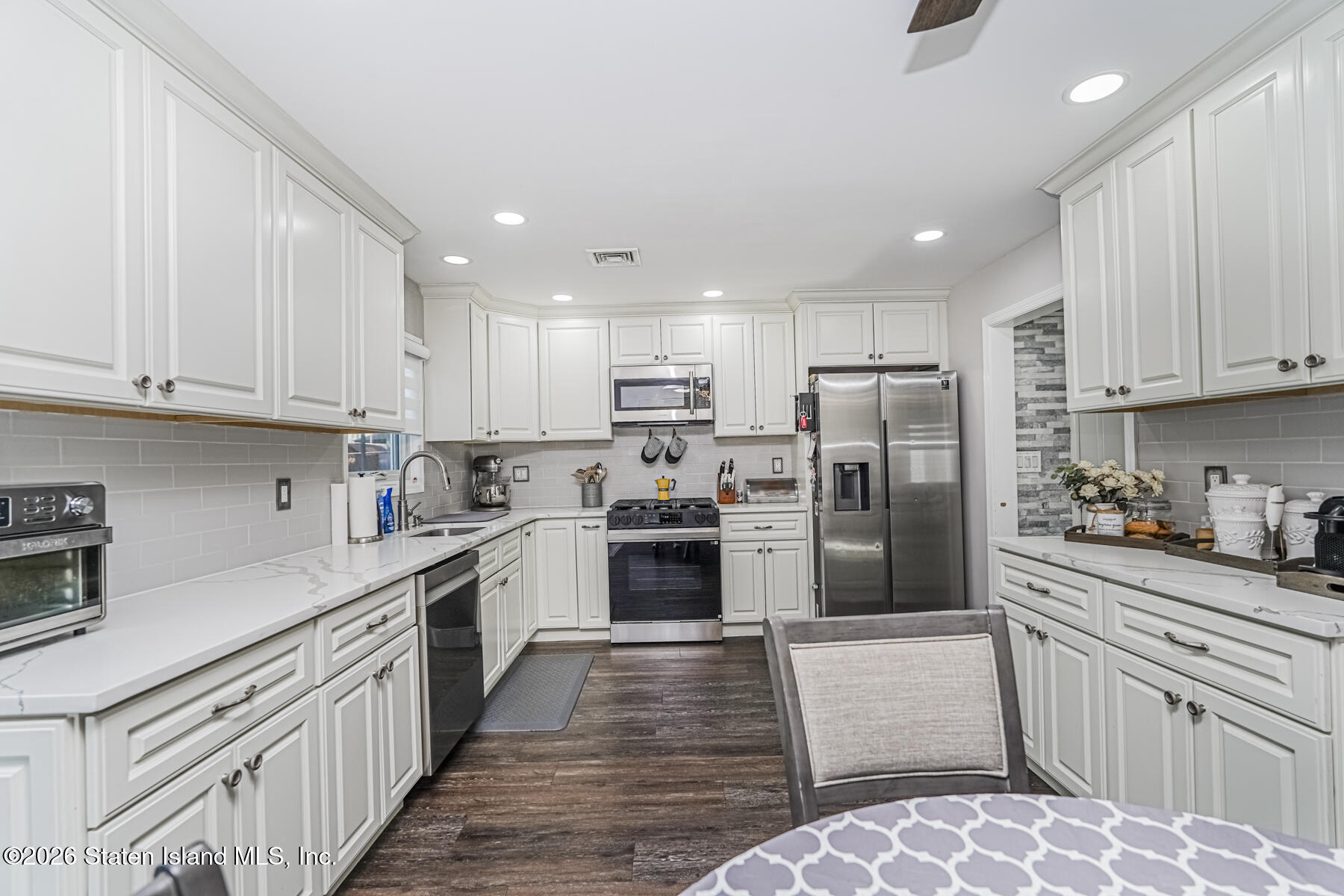 525 Eltingville Boulevard, Staten Island, NY, 10312 image 14