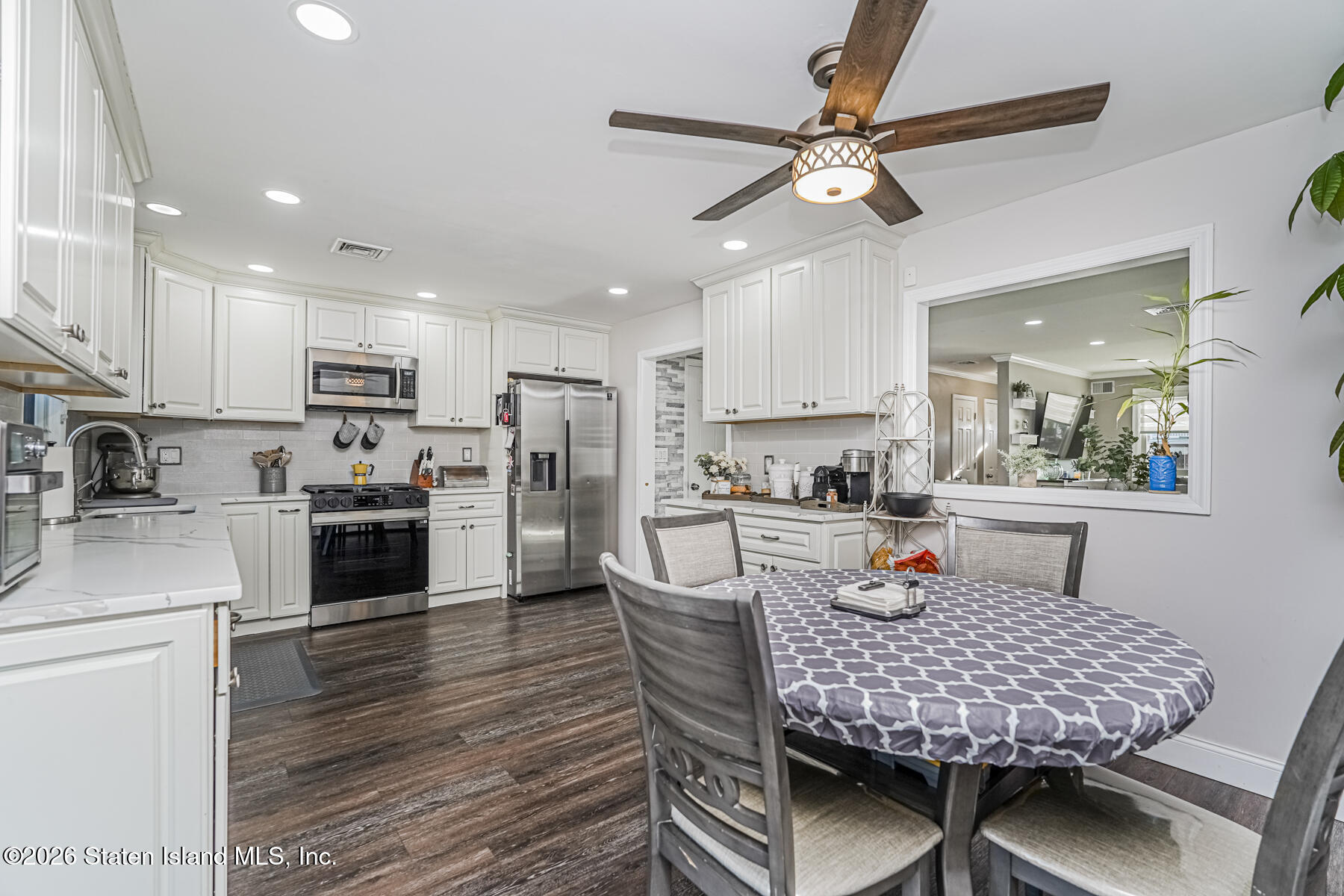 525 Eltingville Boulevard, Staten Island, NY, 10312 image 13