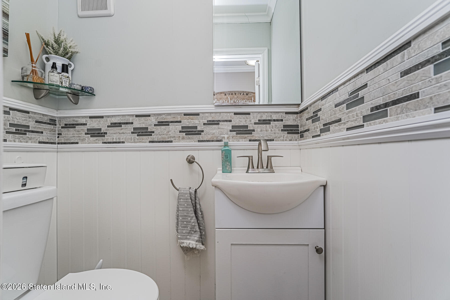 525 Eltingville Boulevard Image 5
