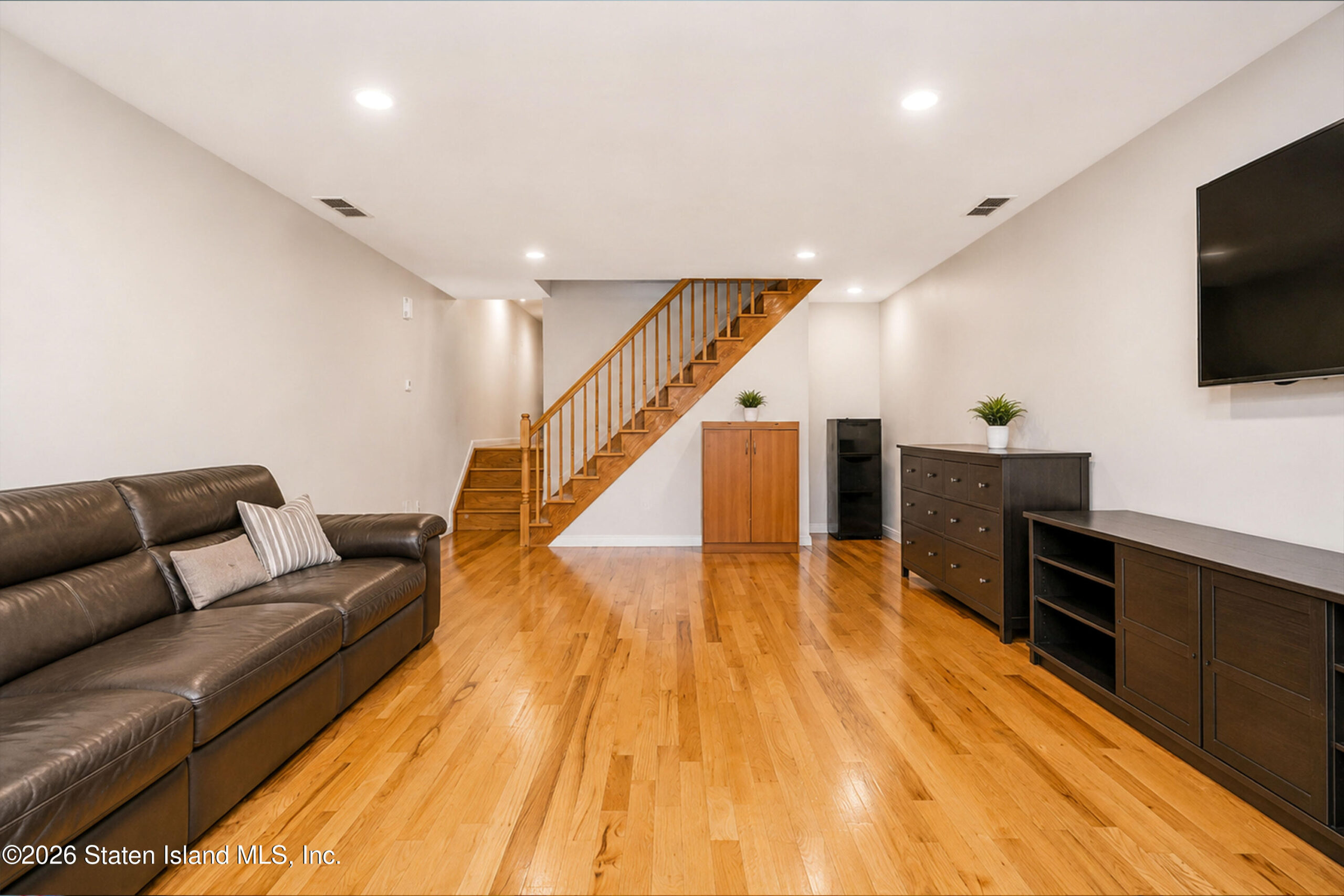 218 Essex Drive, Staten Island, NY, 10314 image 7